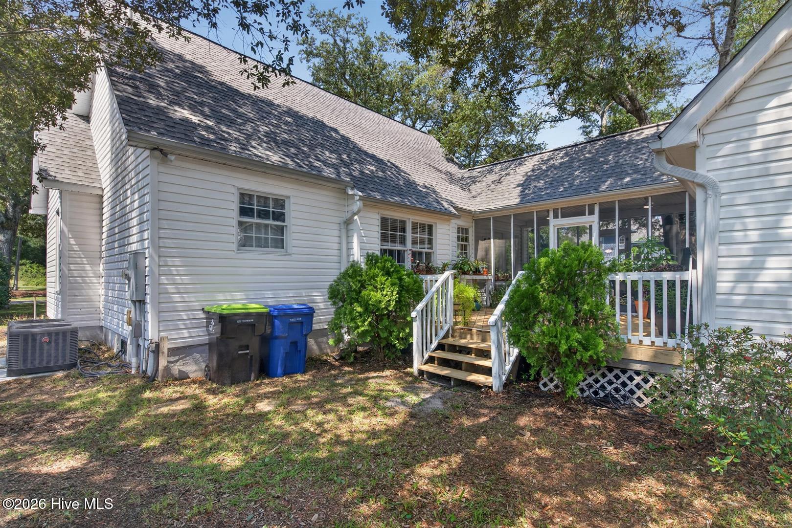 418 Sellers Street Property Photo 36