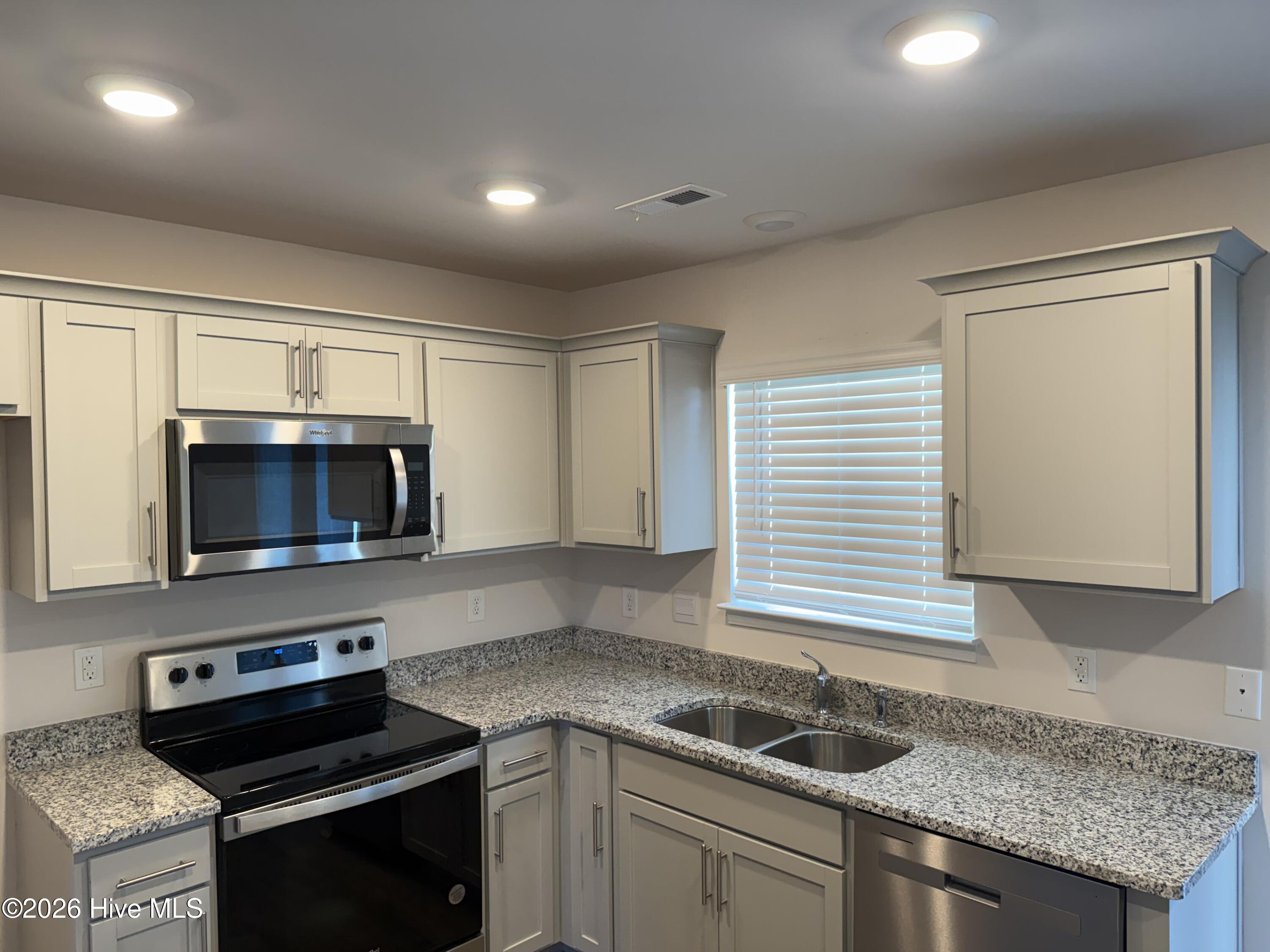 4105 Laurel Ridge Drive D Property Photo 8
