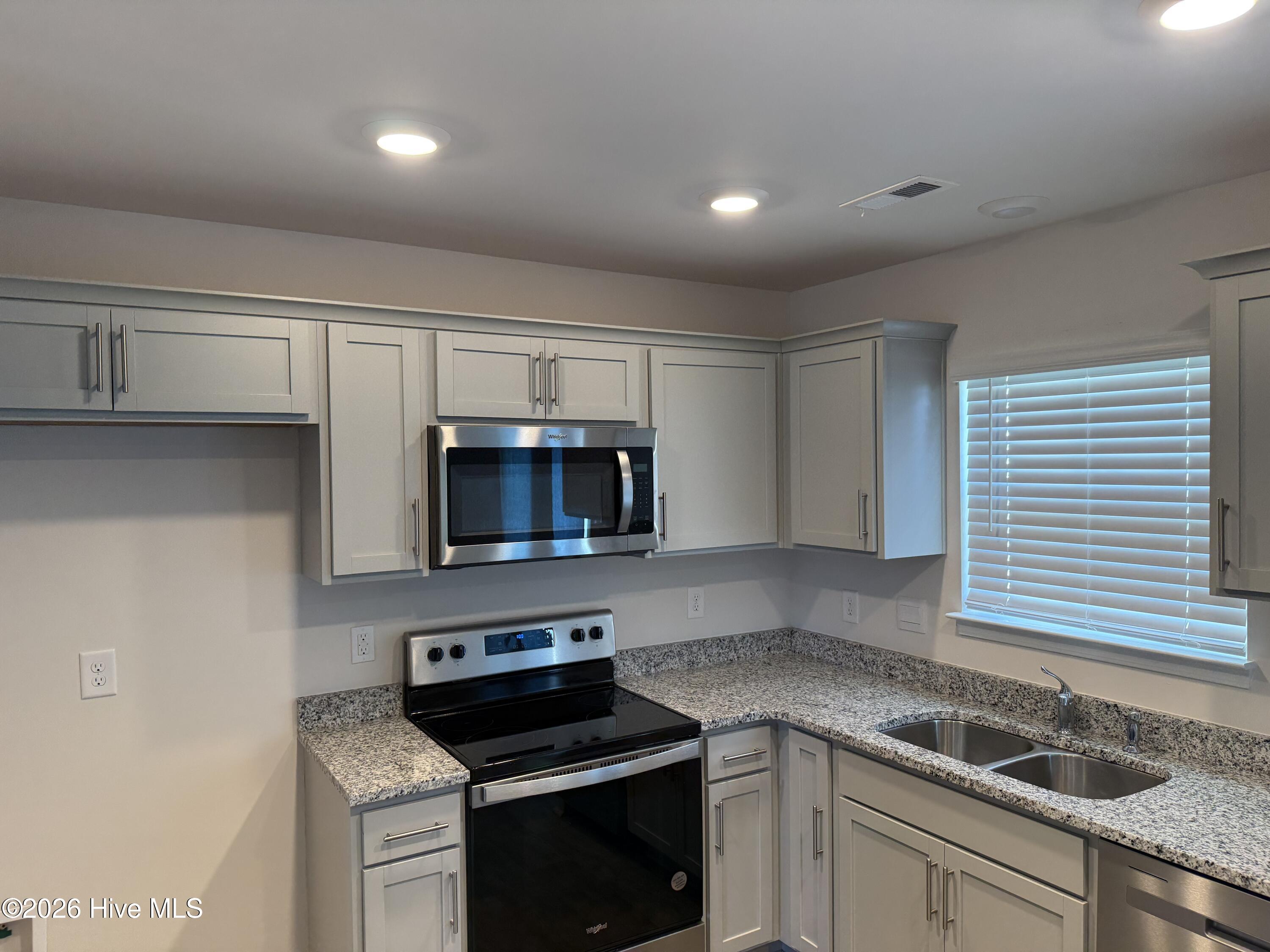 4105 Laurel Ridge Drive D Property Photo 9