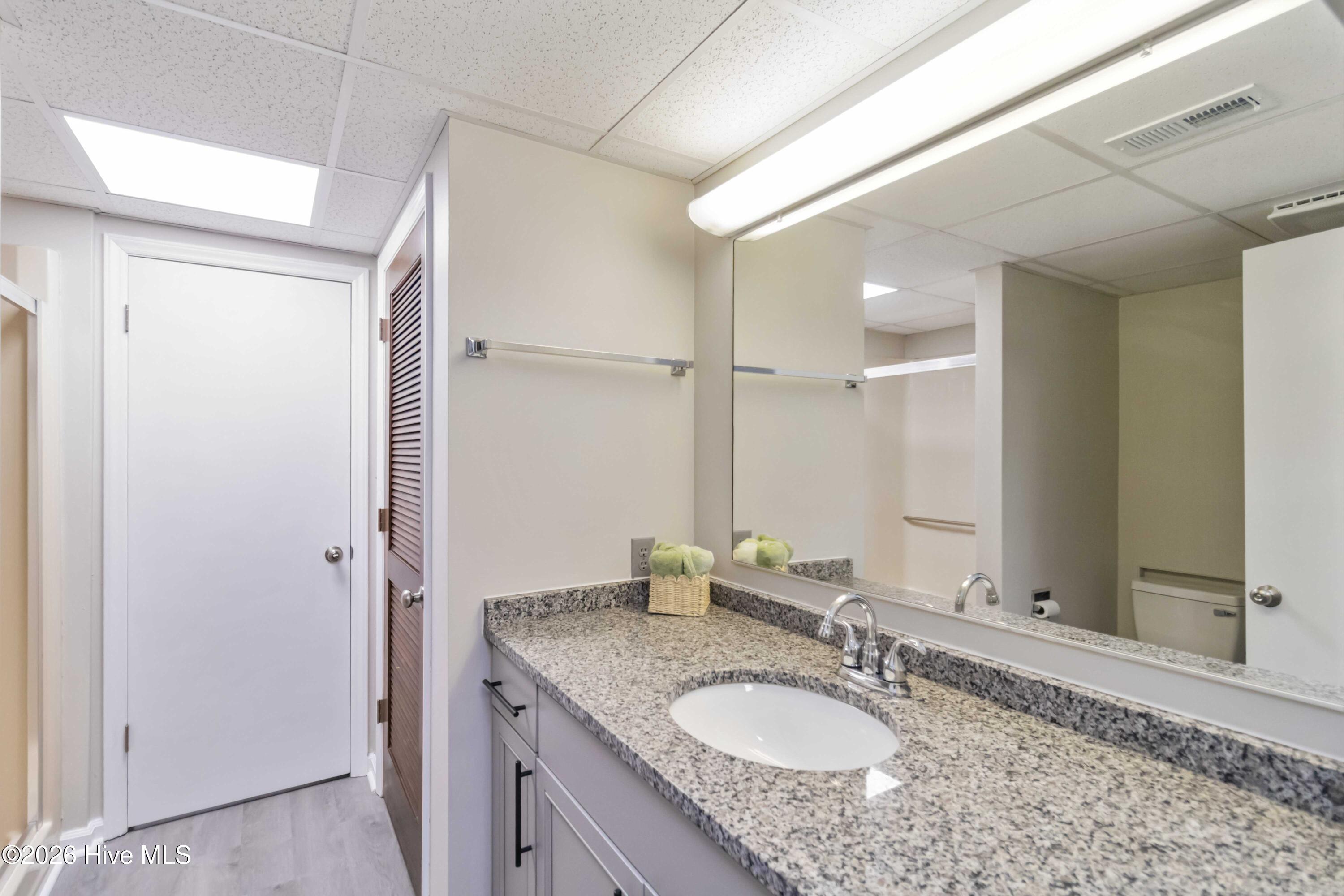 240 Foresail Road Property Photo 32