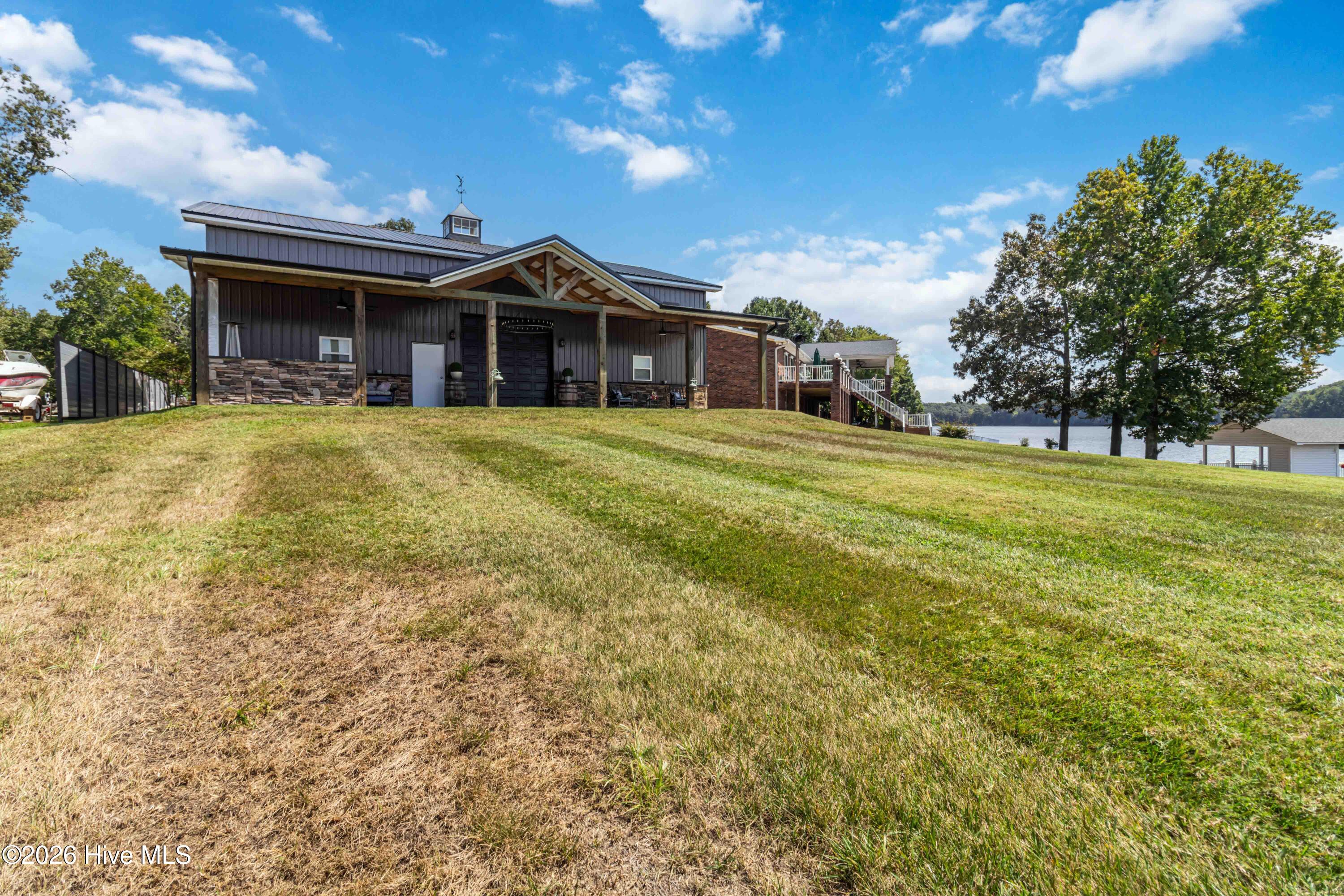 240 Foresail Road Property Photo 47