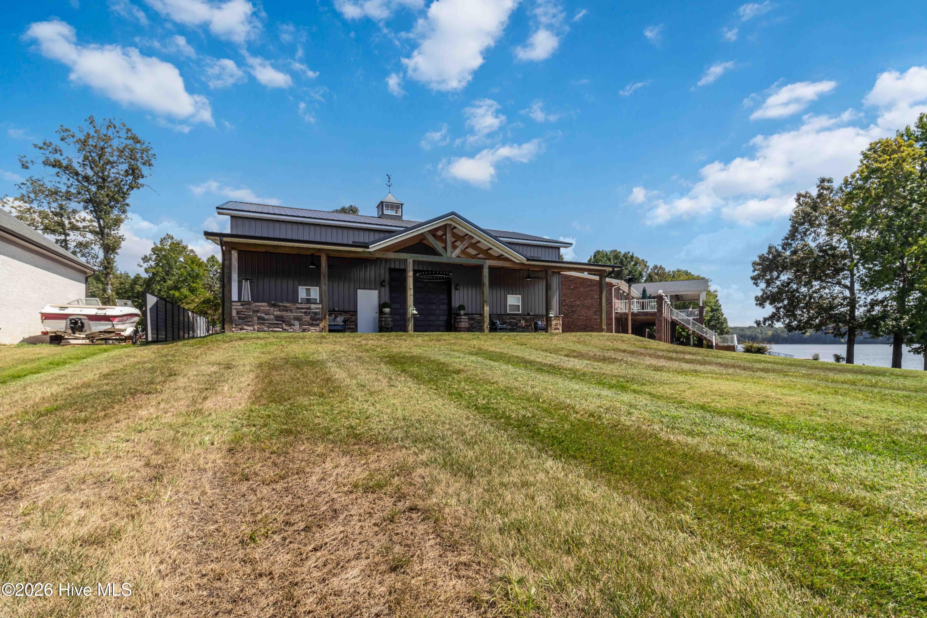 240 Foresail Road Property Photo 48