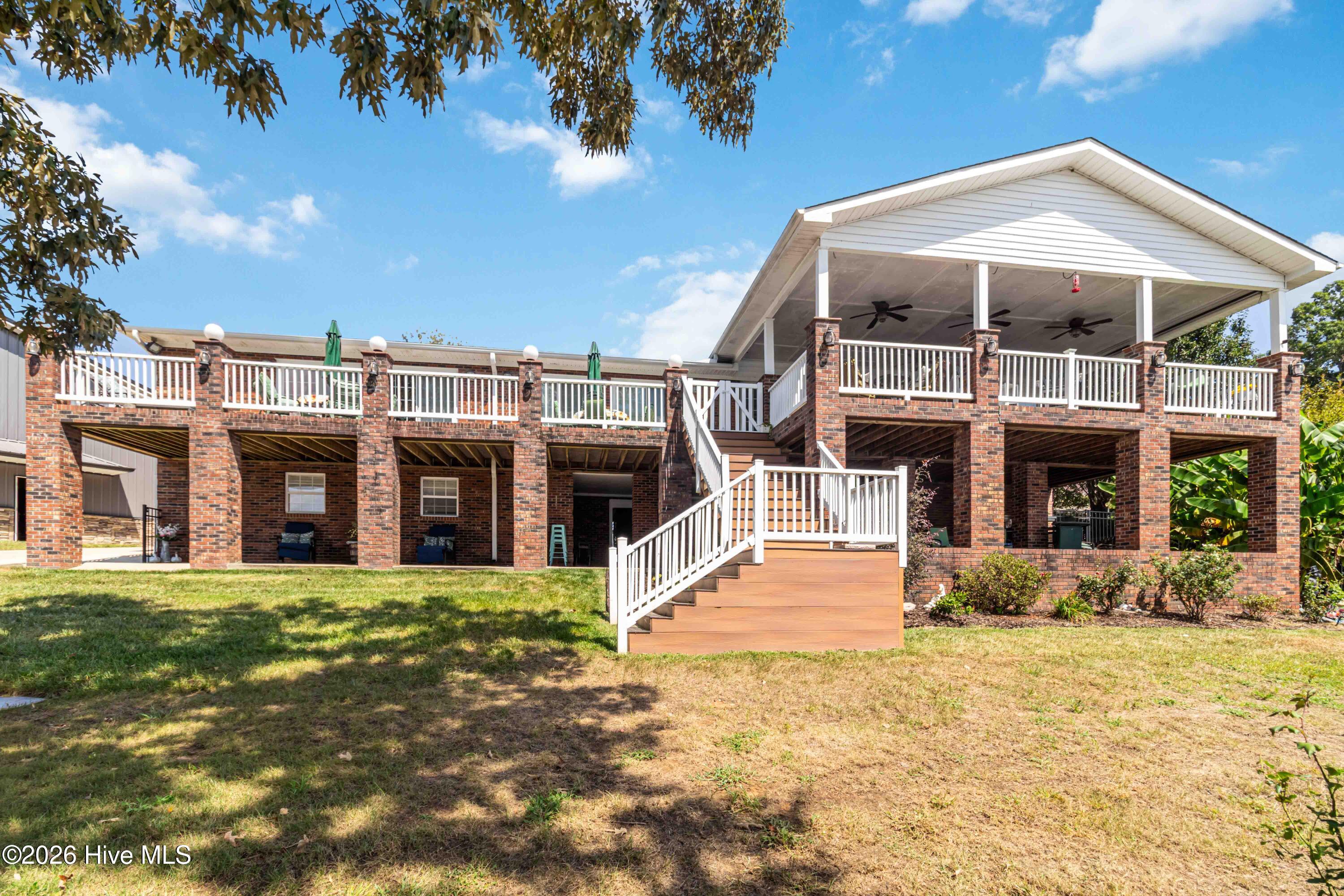 240 Foresail Road Property Photo 57