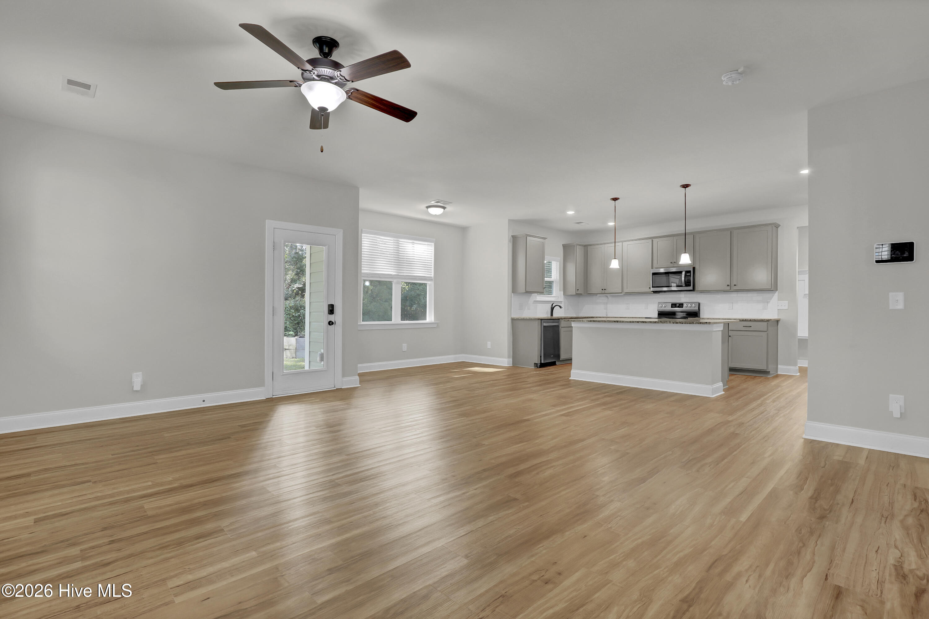 506 W Red Head Circle Property Photo 8