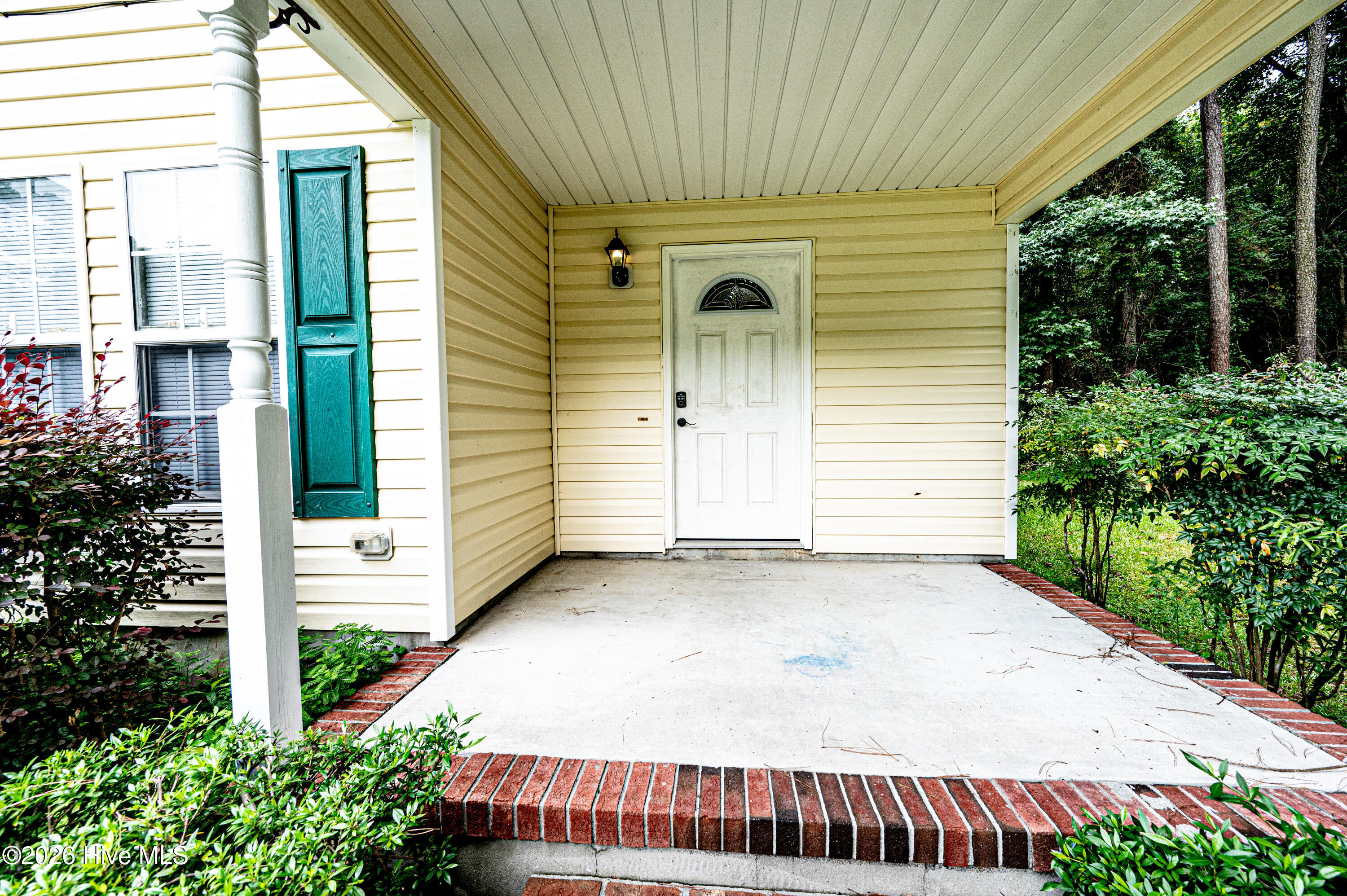 614 Walnut Drive Property Photo 2