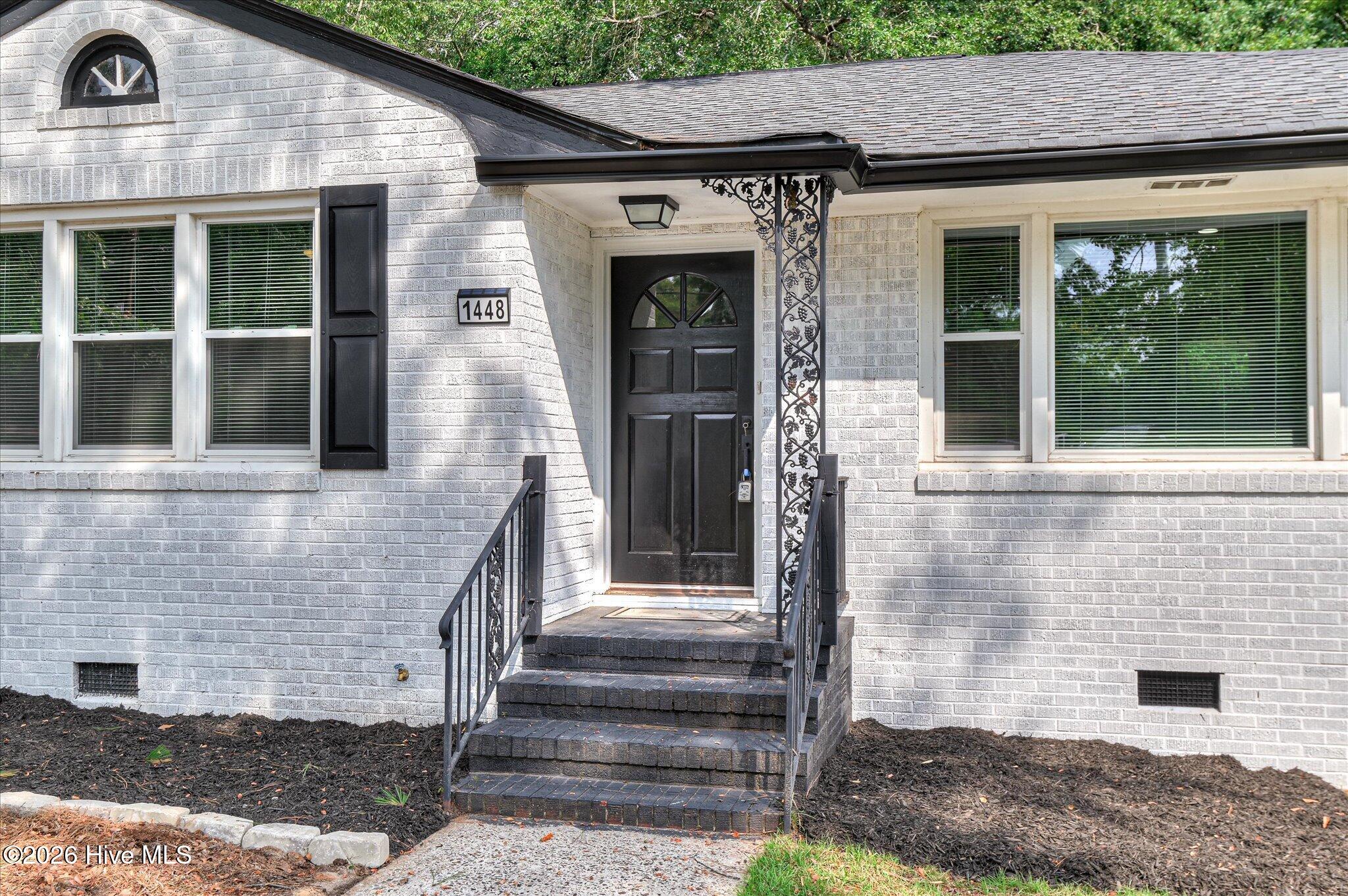 1448 Troupe Street Property Photo 2