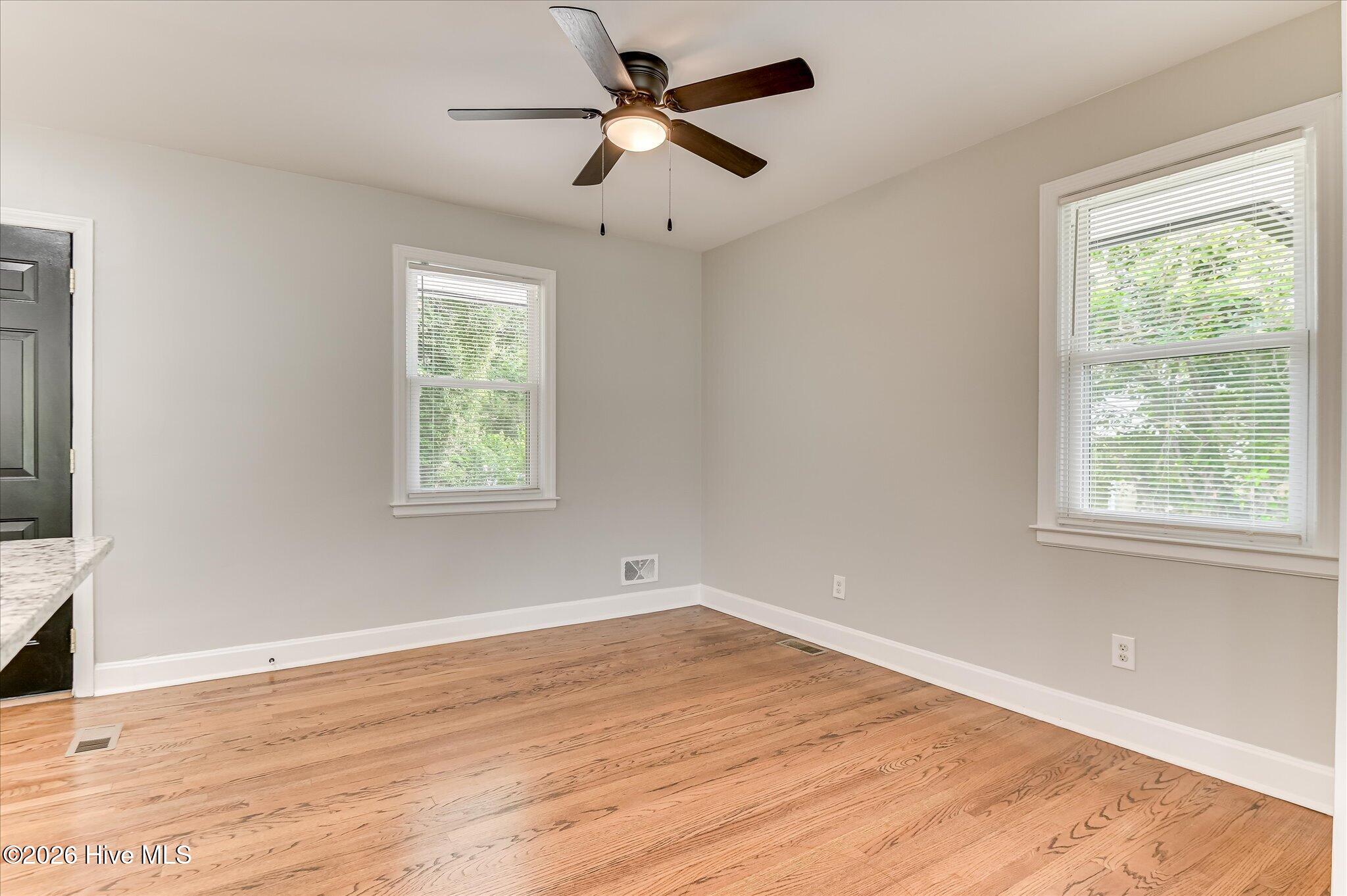 1448 Troupe Street Property Photo 7