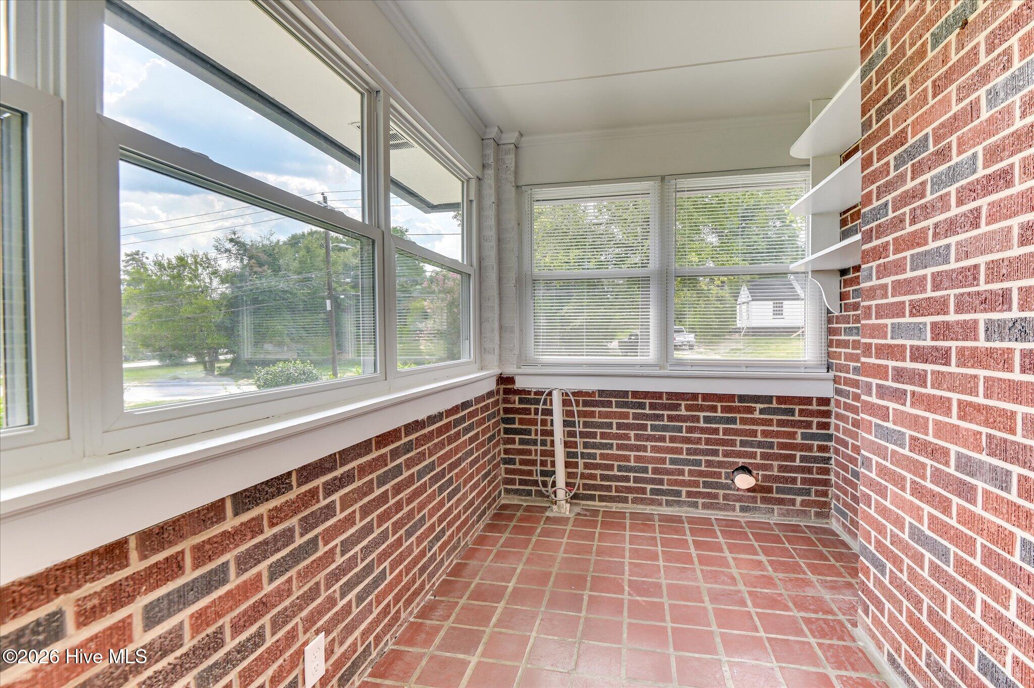1448 Troupe Street Property Photo 25
