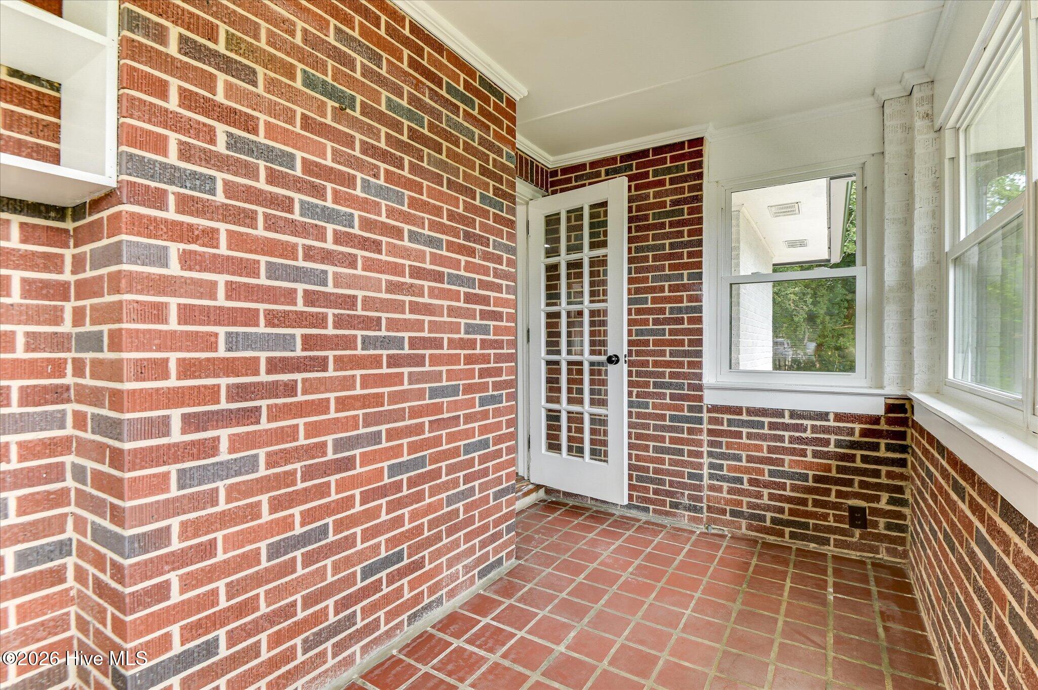 1448 Troupe Street Property Photo 27