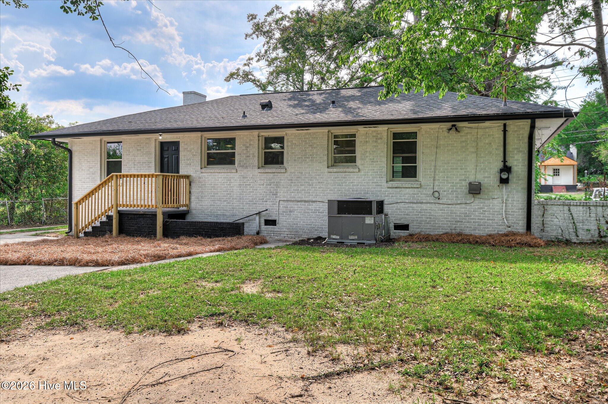 1448 Troupe Street Property Photo 30