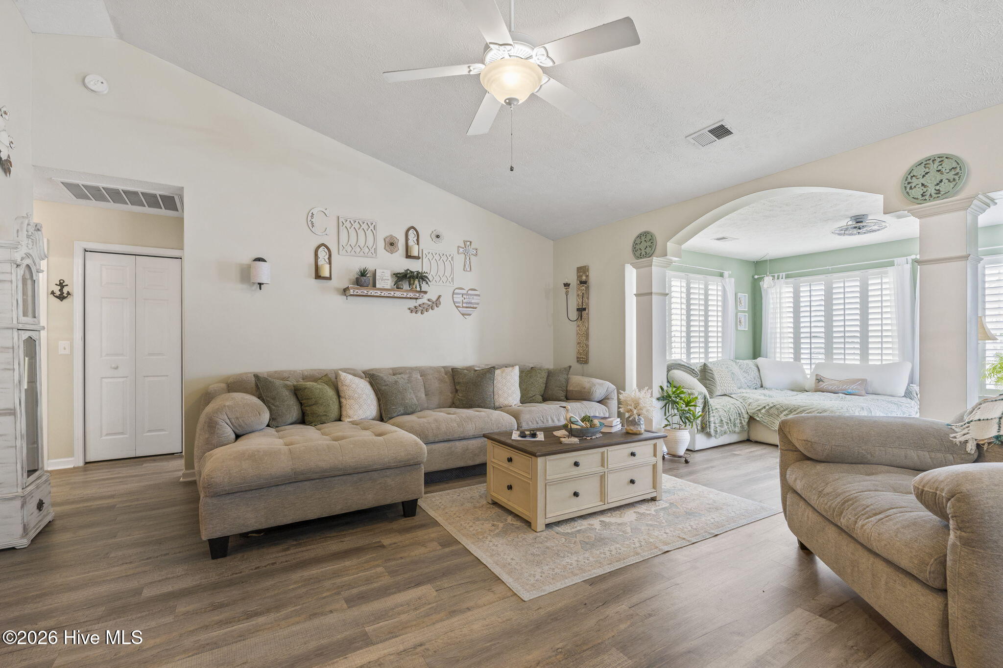 1017 Jocassee Drive Property Photo 4