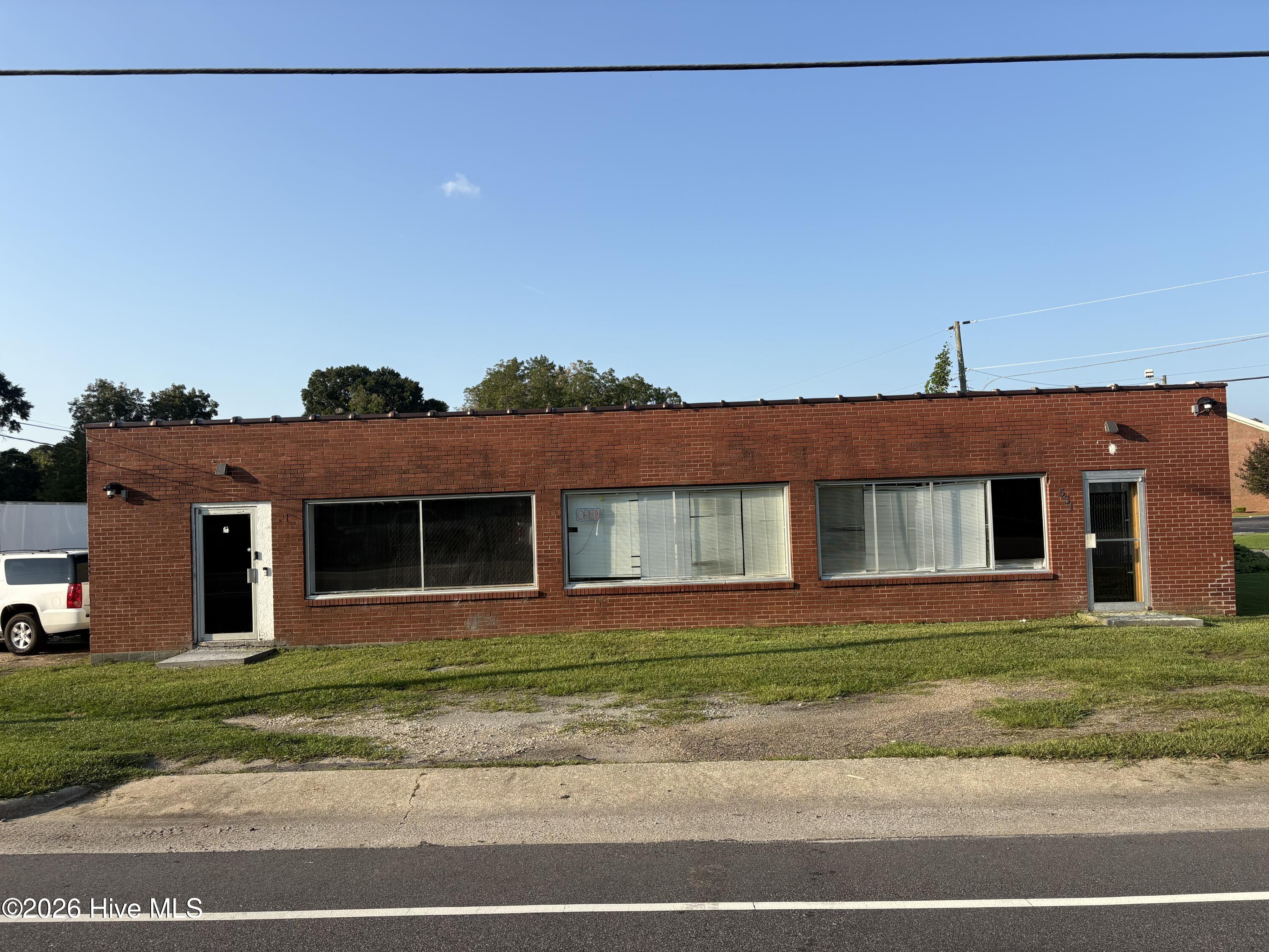 531 E Strawberry Boulevard