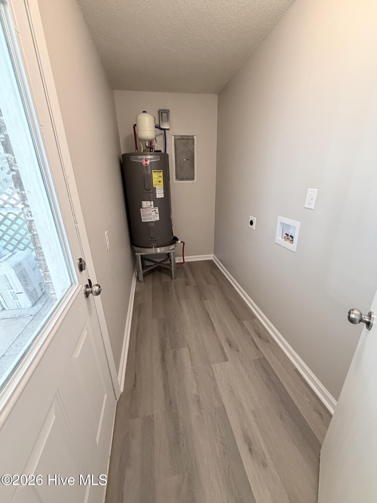 4021 Wynmore Court Property Photo 13