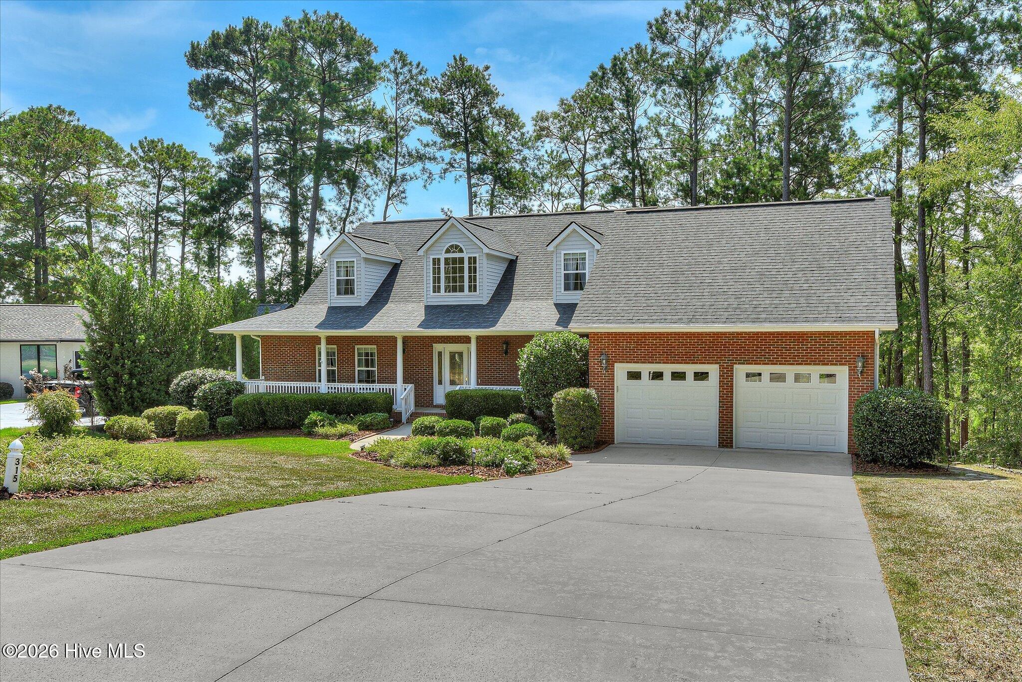 315 Kingfisher Point Property Photo 3