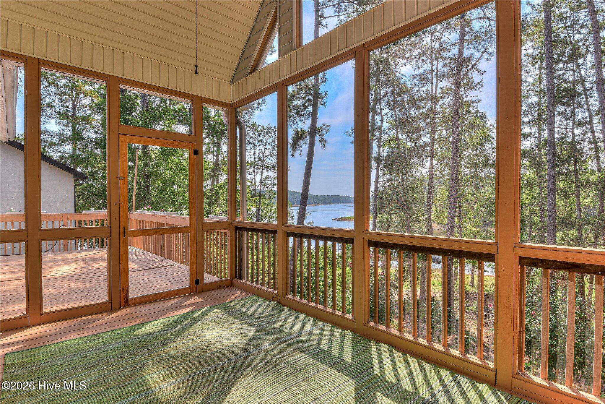 315 Kingfisher Point Property Photo 65