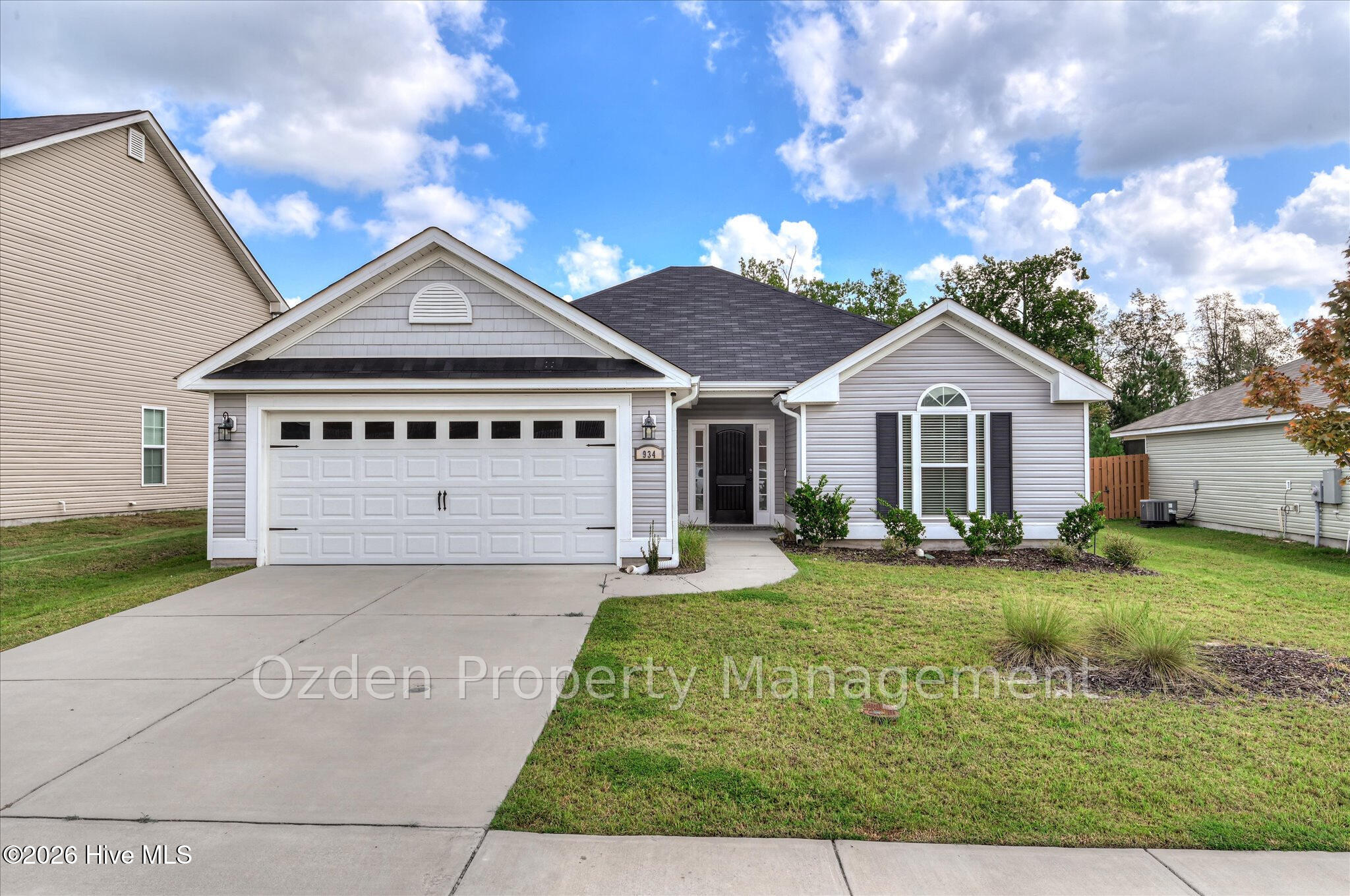 934 Mulford Loop Property Photo 1