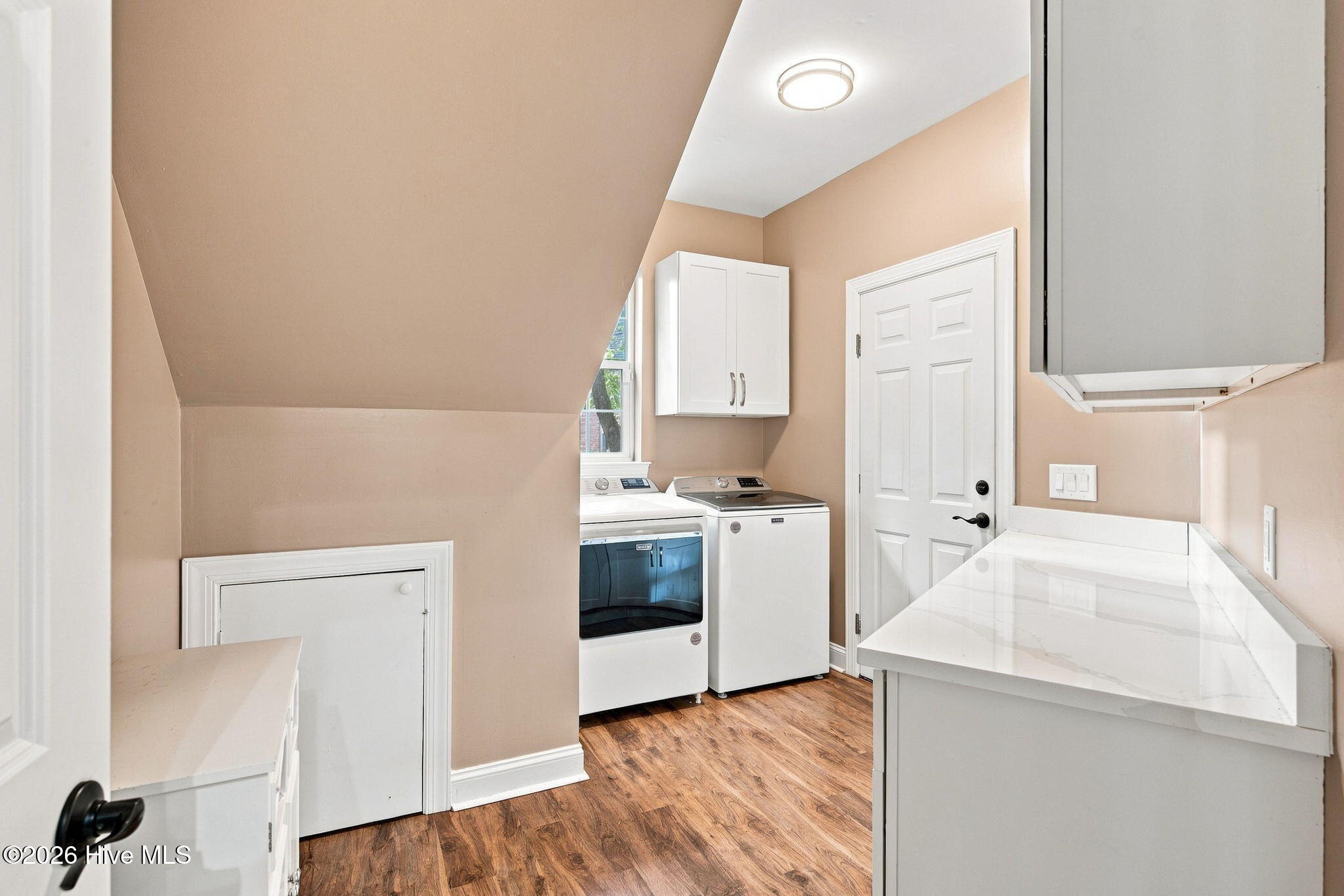 1734 Merriwether Lane Se Property Photo 33