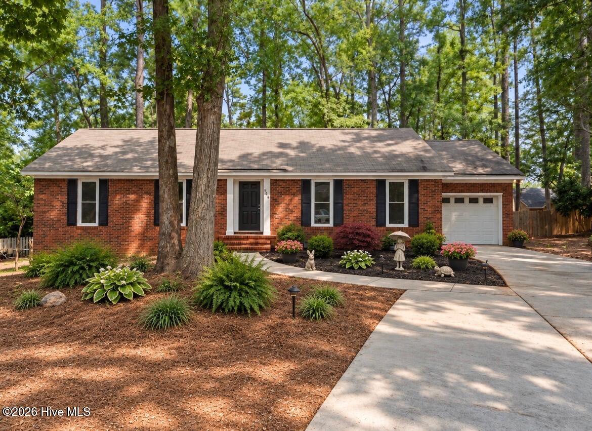 128 Silver Maple Court Property Photo 3