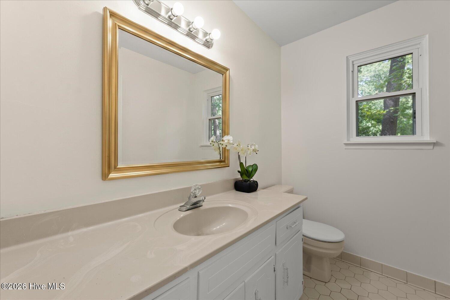 128 Silver Maple Court Property Photo 16