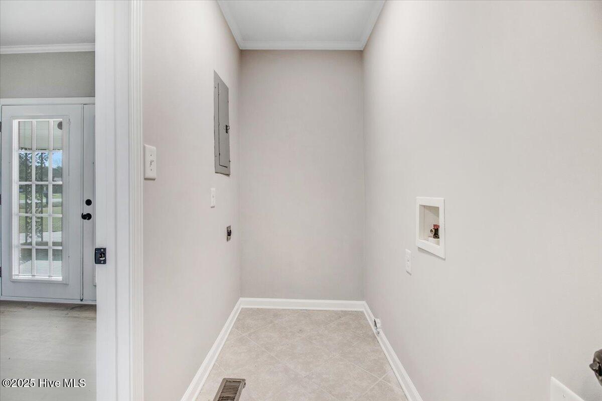 1676 Tommys Road Property Photo 8