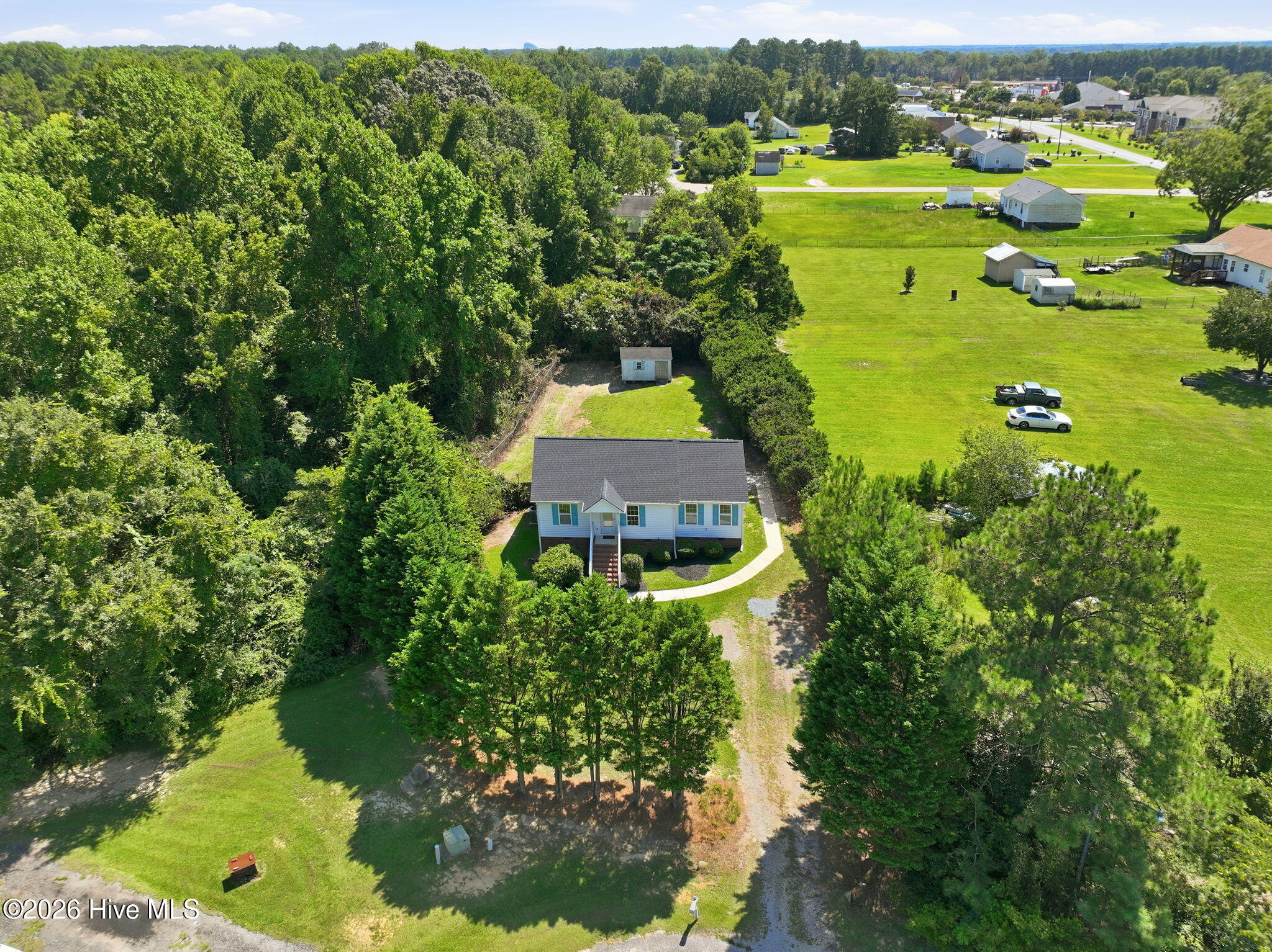 204 Dustin Drive Property Photo 2