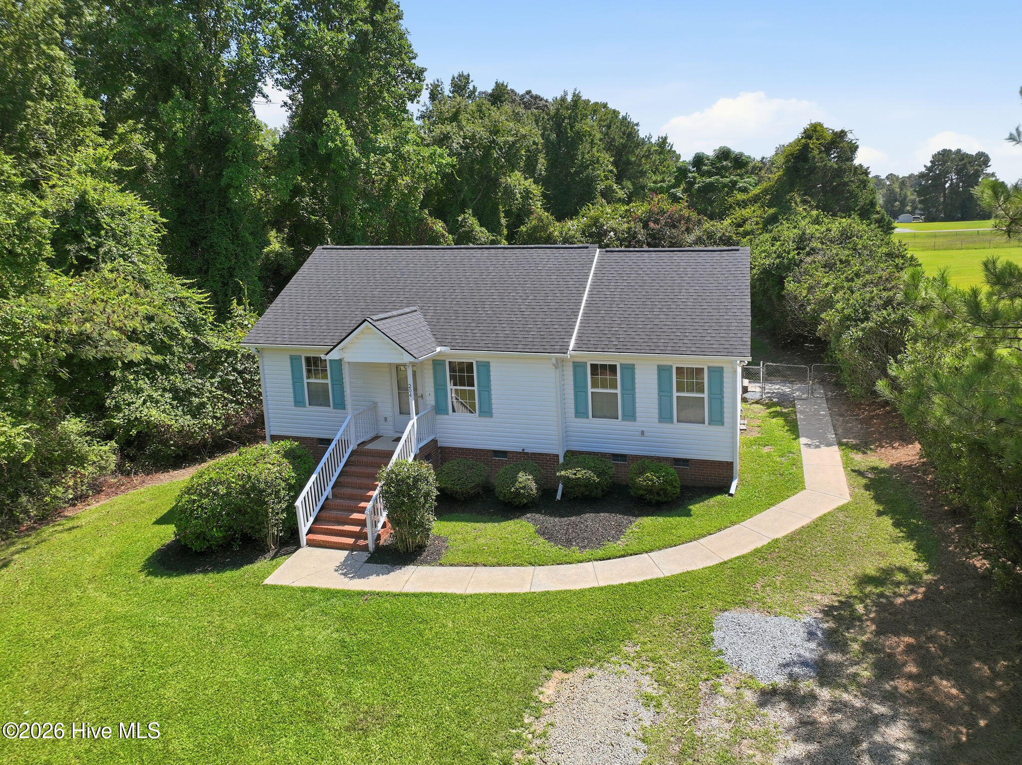 204 Dustin Drive Property Photo 4
