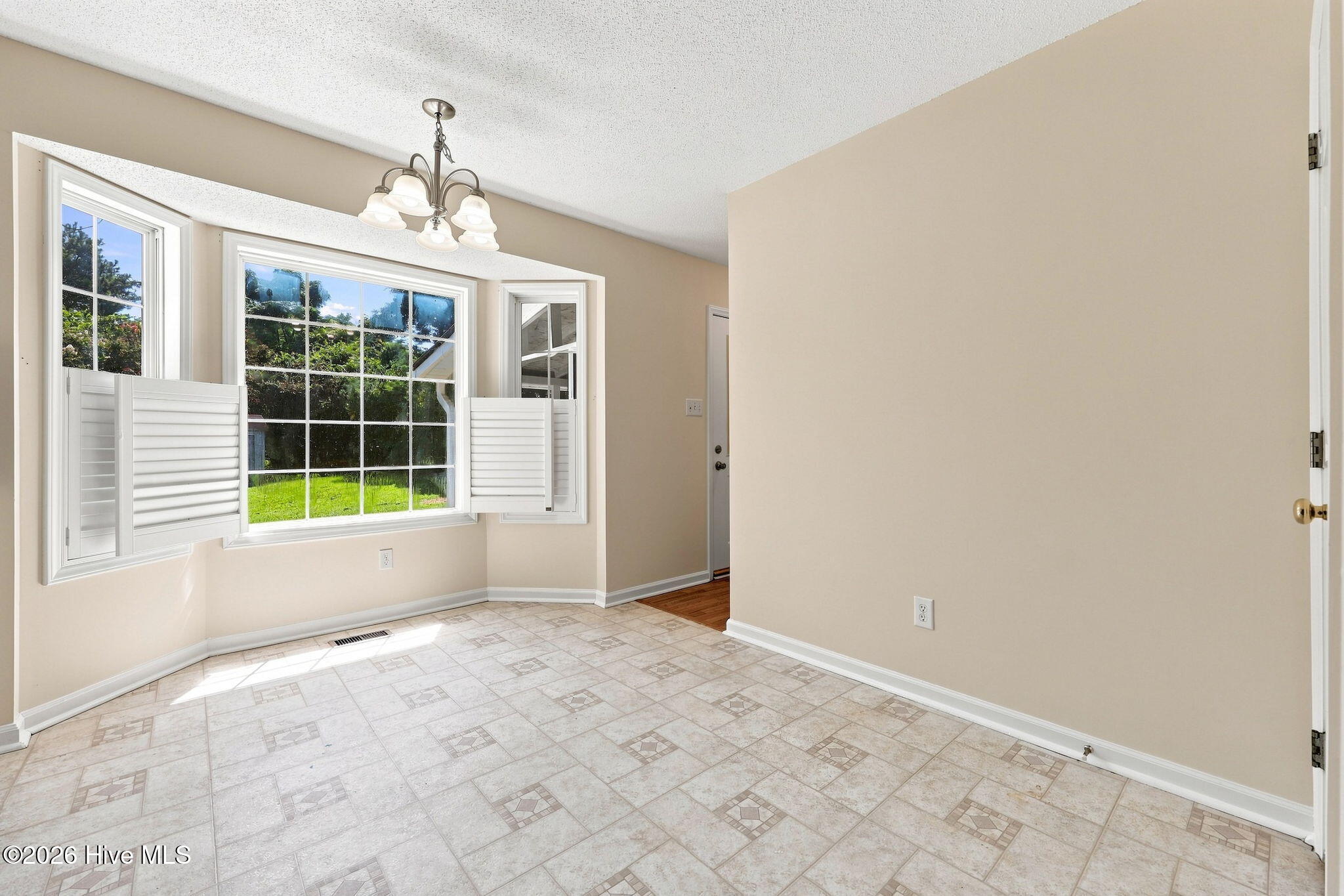 204 Dustin Drive Property Photo 12