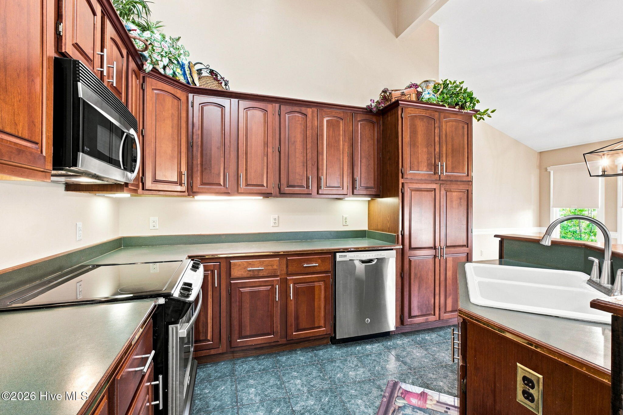 3167 Lakeside Commons Drive Se # 1 Property Photo 8