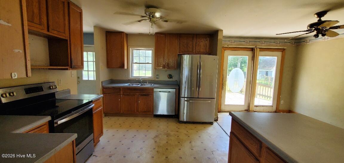 379 Maple Road Property Photo 4