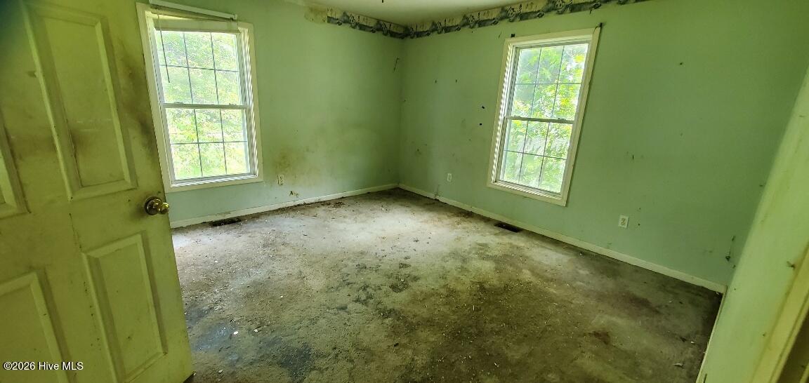 379 Maple Road Property Photo 7