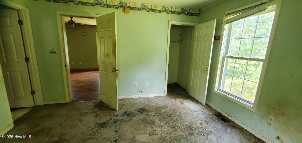379 Maple Road Property Photo 8