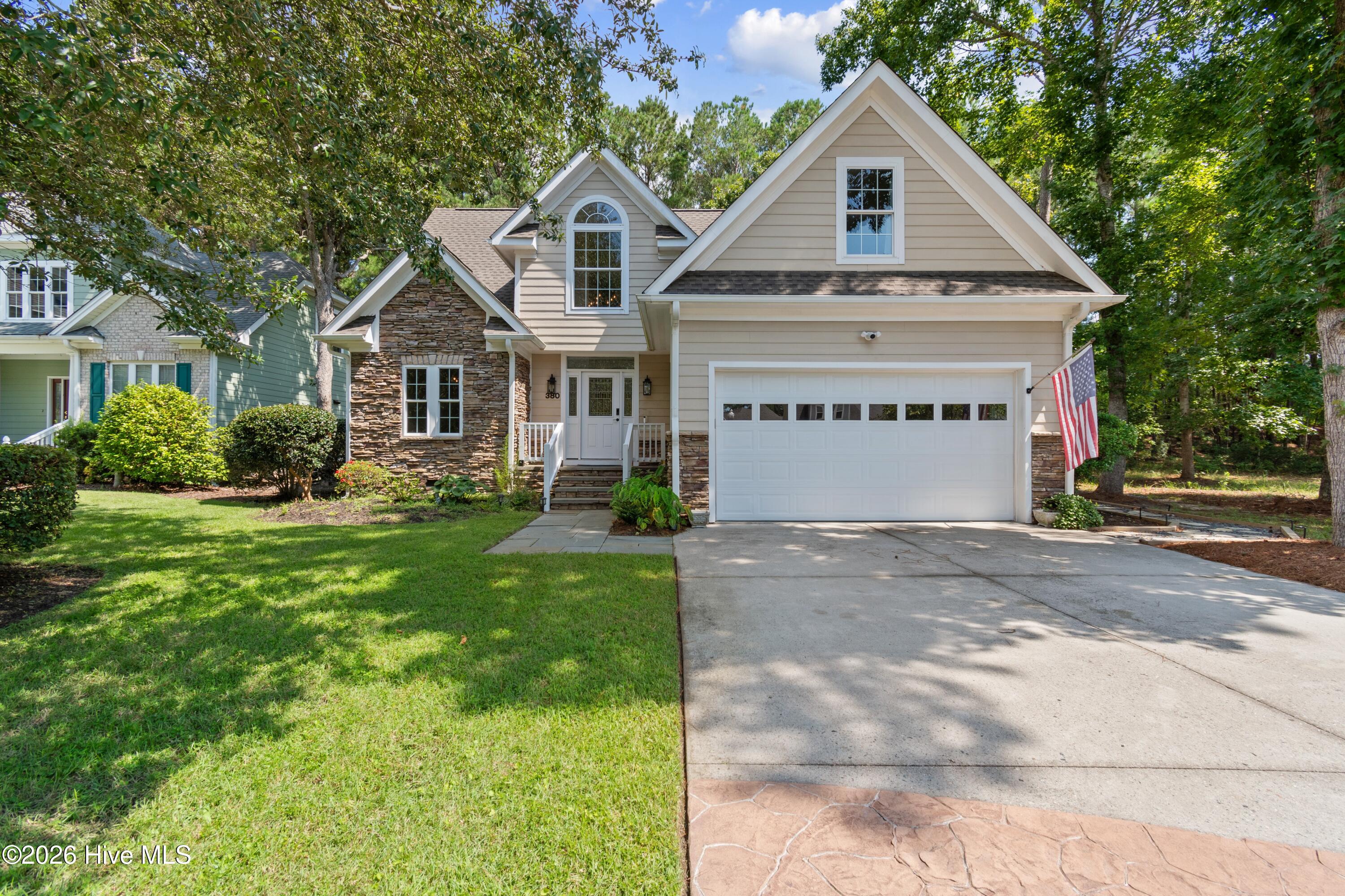 380 Blossom Tree Lane Se Property Photo 3