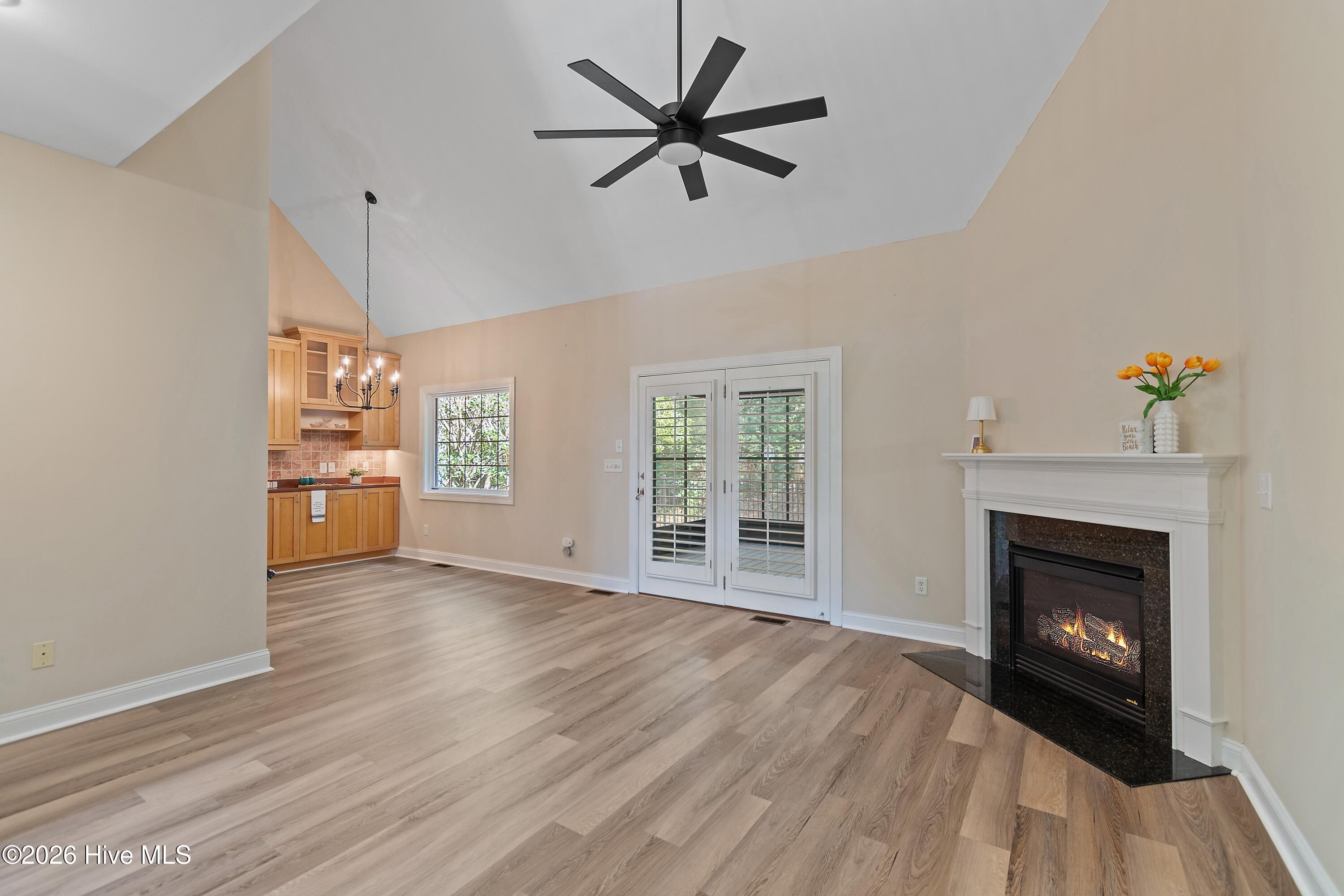380 Blossom Tree Lane Se Property Photo 11