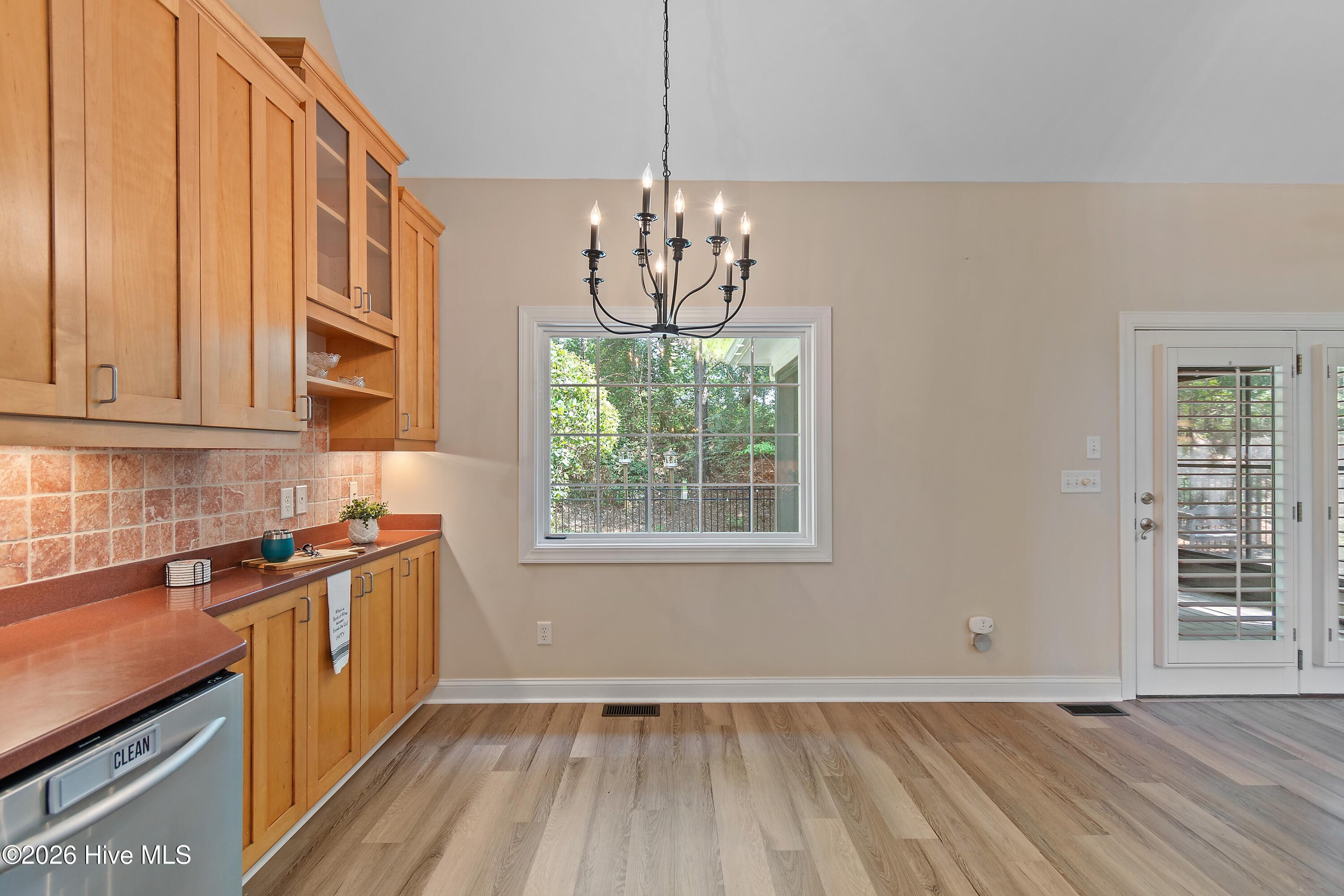 380 Blossom Tree Lane Se Property Photo 14