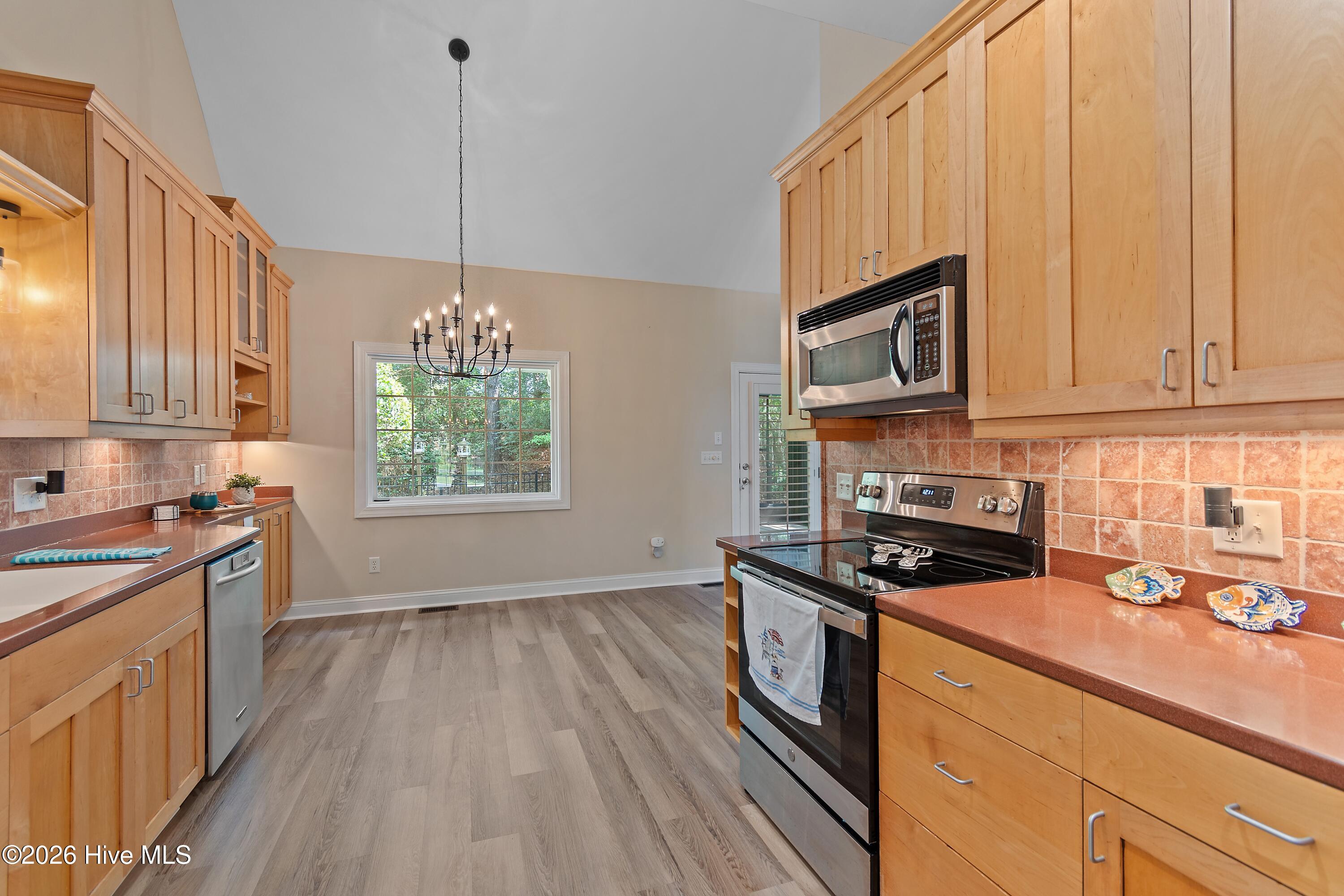 380 Blossom Tree Lane Se Property Photo 15