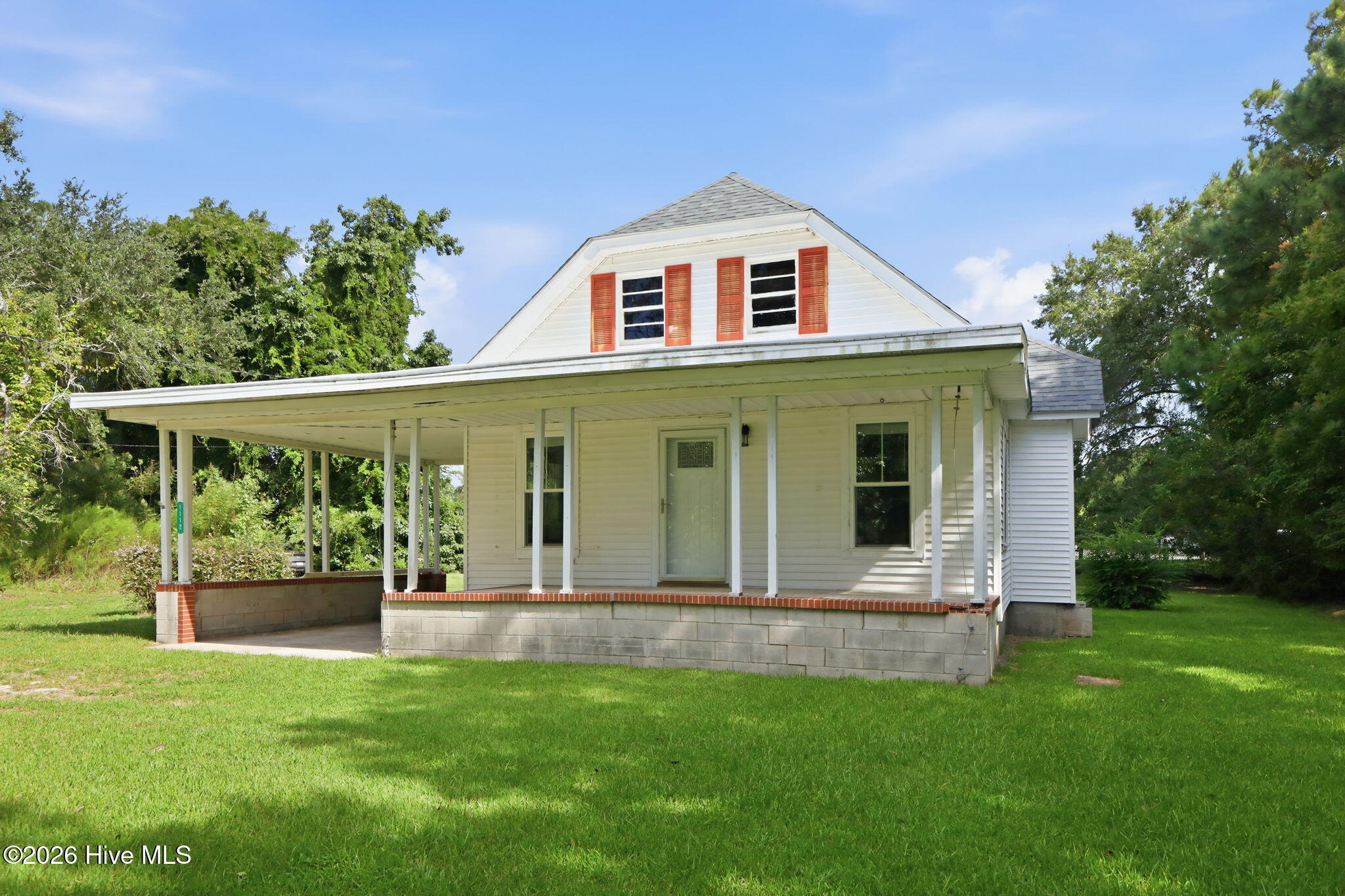 1112 Wilson Avenue Property Photo 1