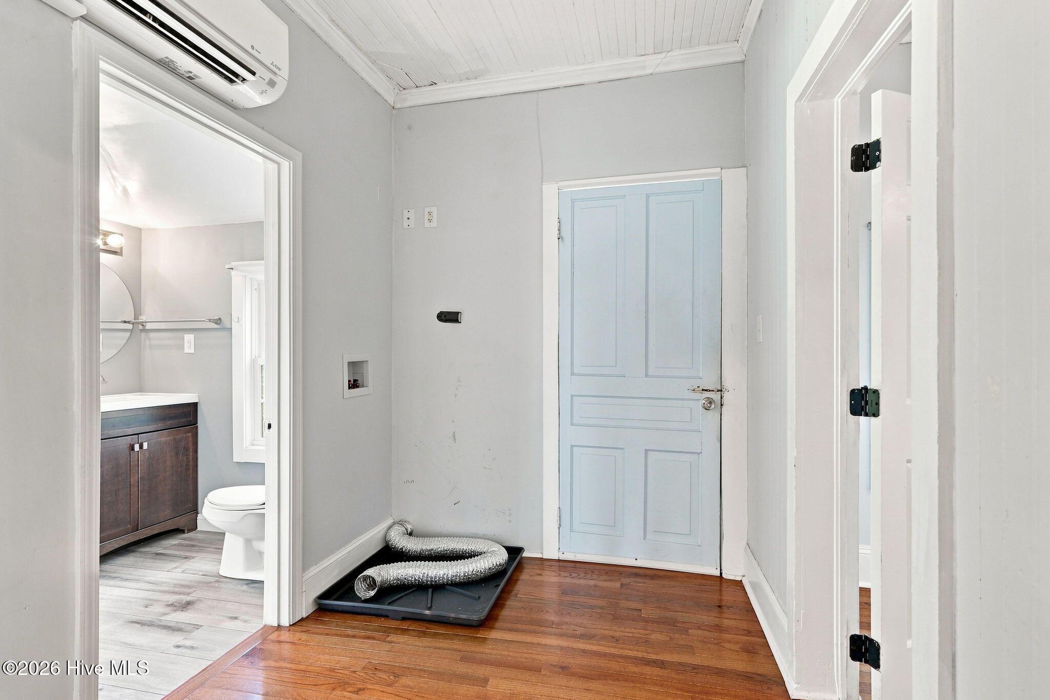 1112 Wilson Avenue Property Photo 13