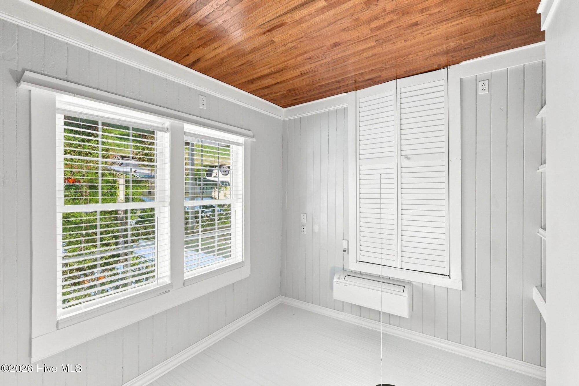 1112 Wilson Avenue Property Photo 16