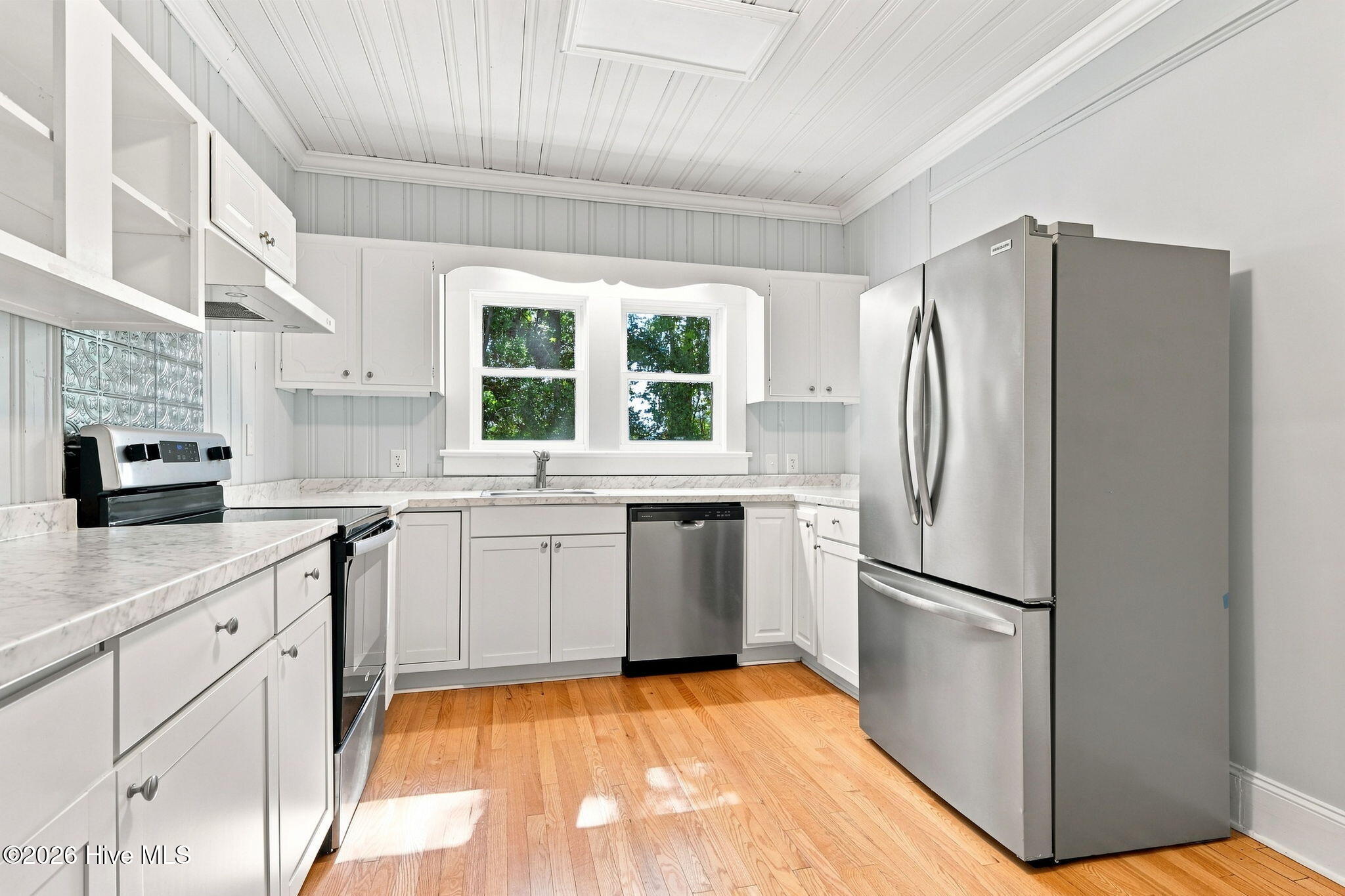 1112 Wilson Avenue Property Photo 19