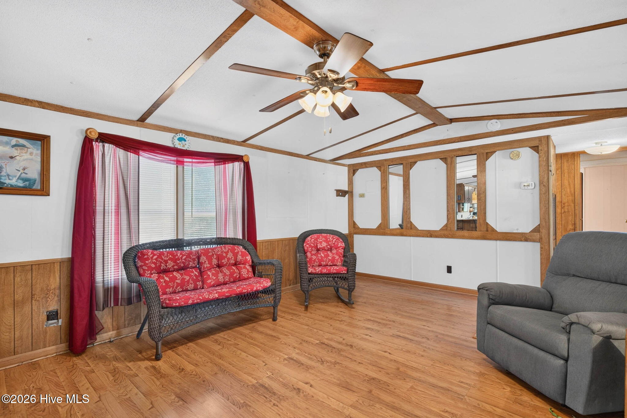 1649 Woodview Circle Sw Property Photo 7