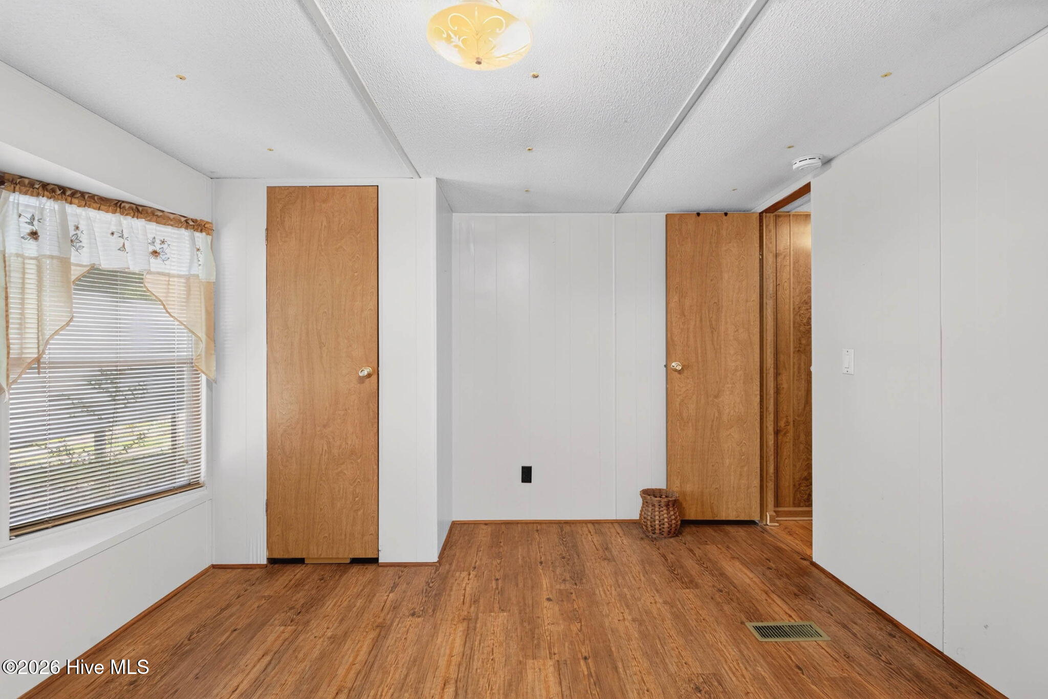 1649 Woodview Circle Sw Property Photo 19