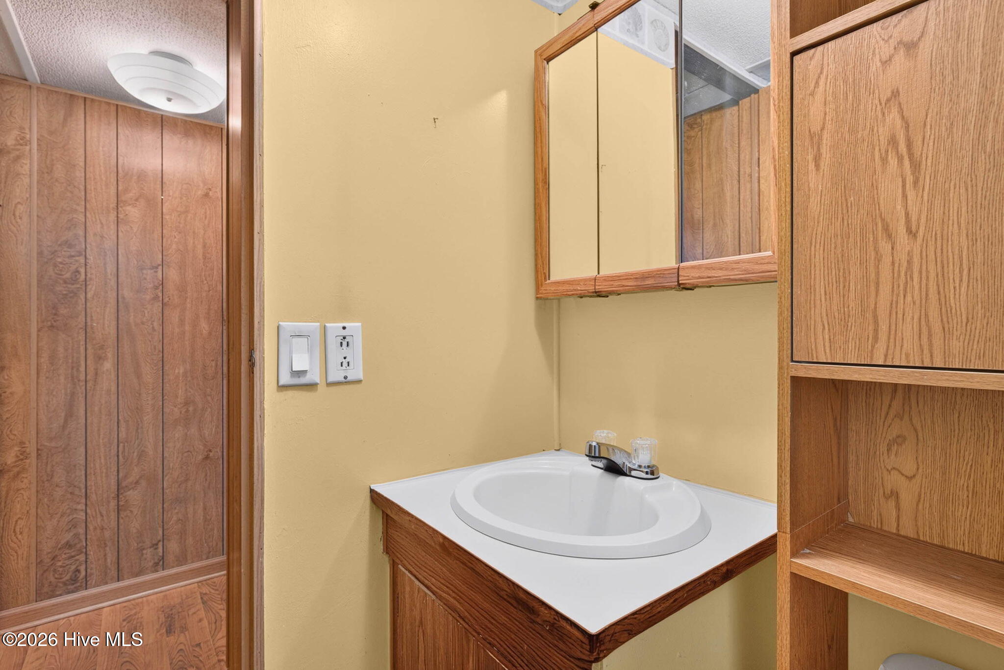 1649 Woodview Circle Sw Property Photo 20