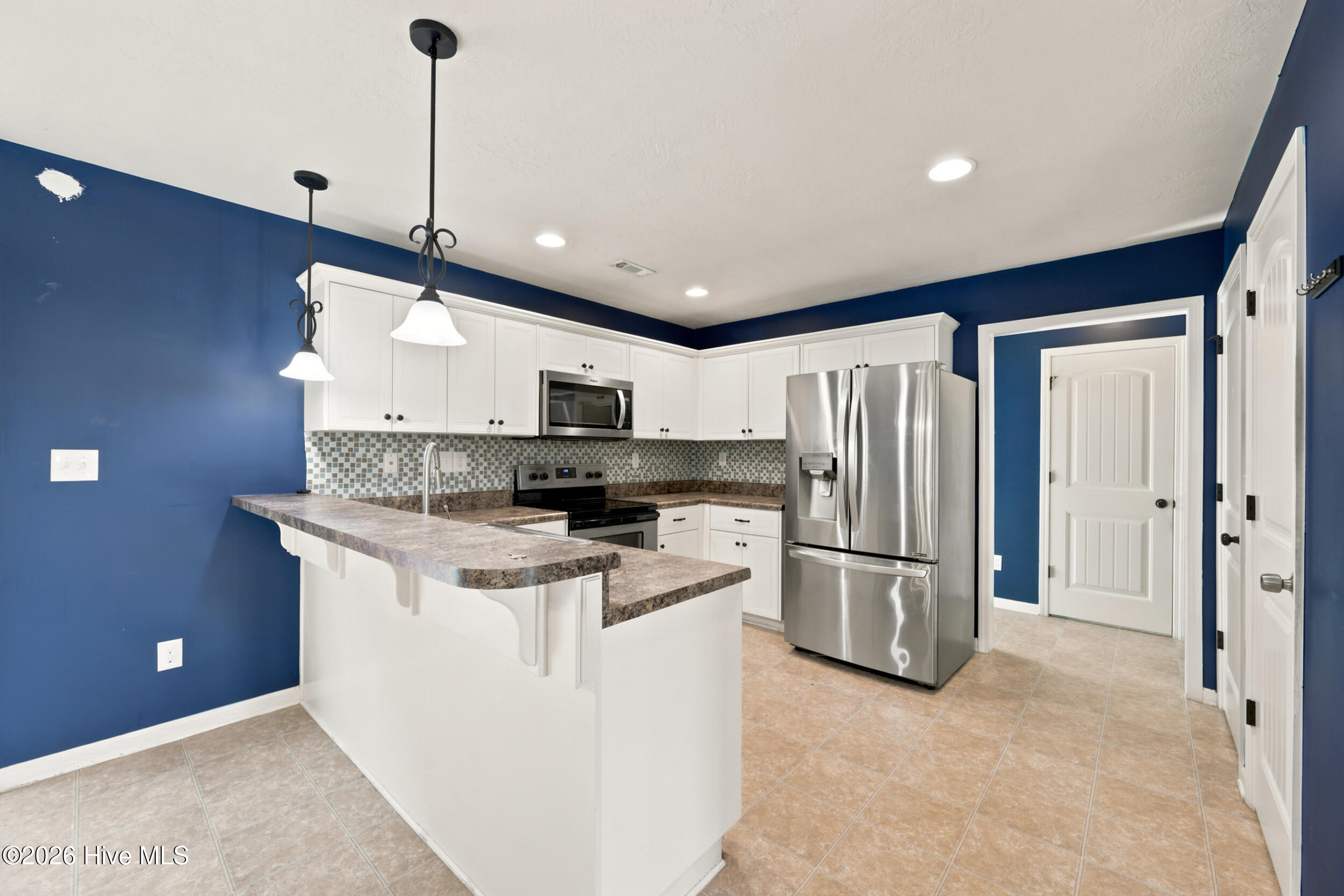 647 Fox Haven Drive Property Photo 4