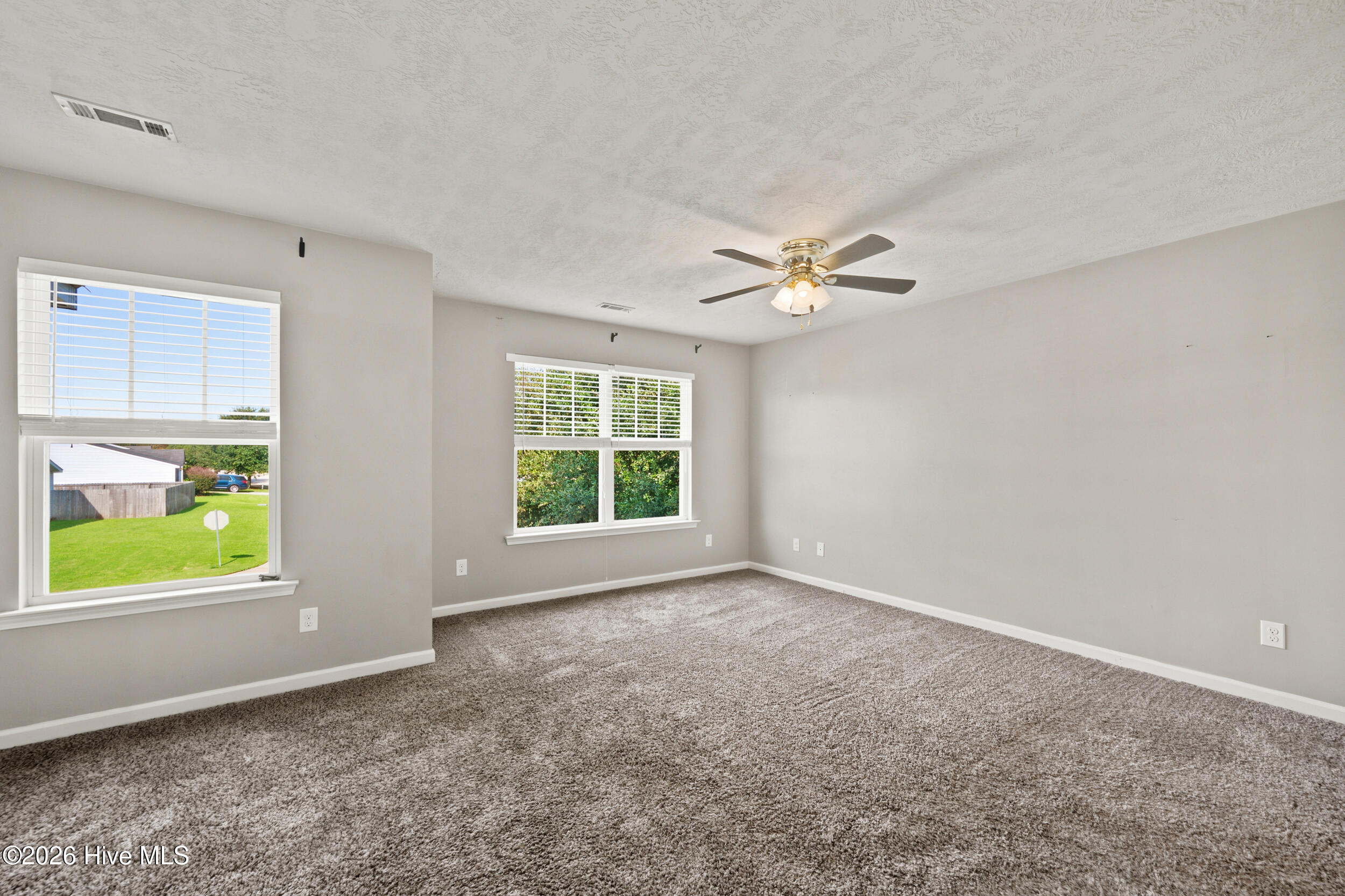 647 Fox Haven Drive Property Photo 5