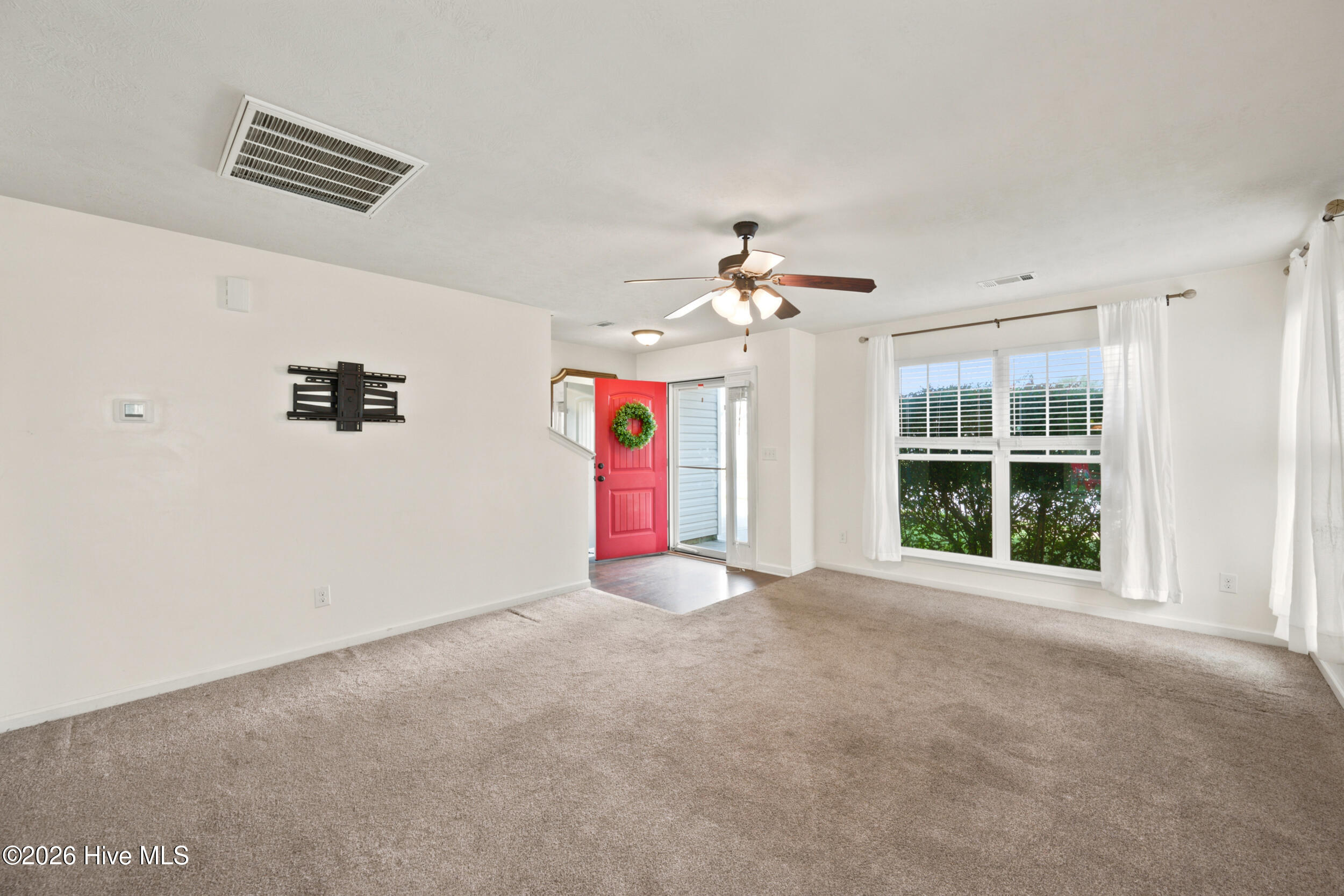 647 Fox Haven Drive Property Photo 12