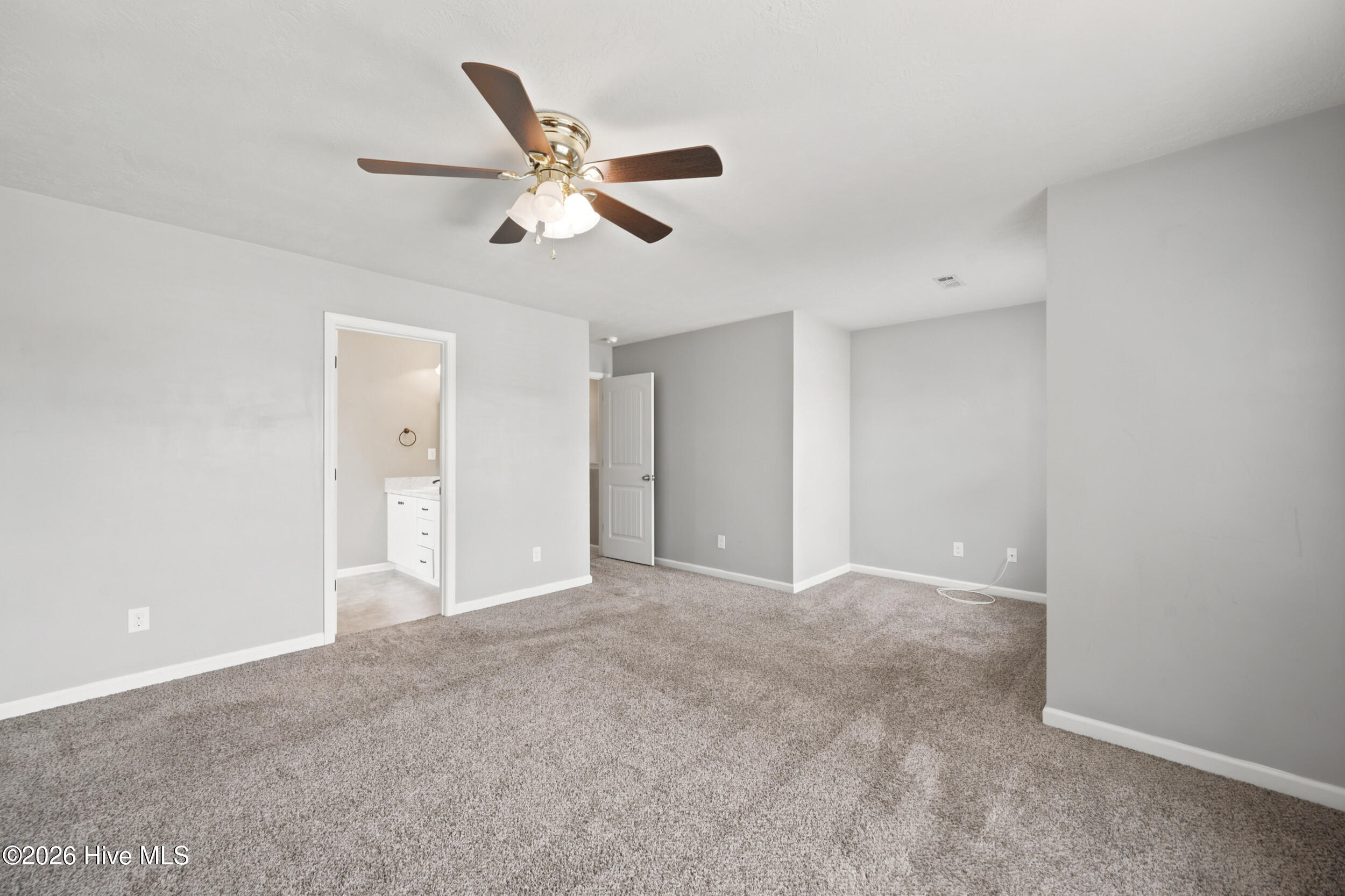 647 Fox Haven Drive Property Photo 21