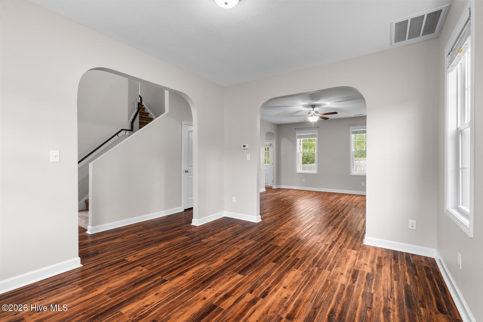 202 Seneca Court Property Photo 6