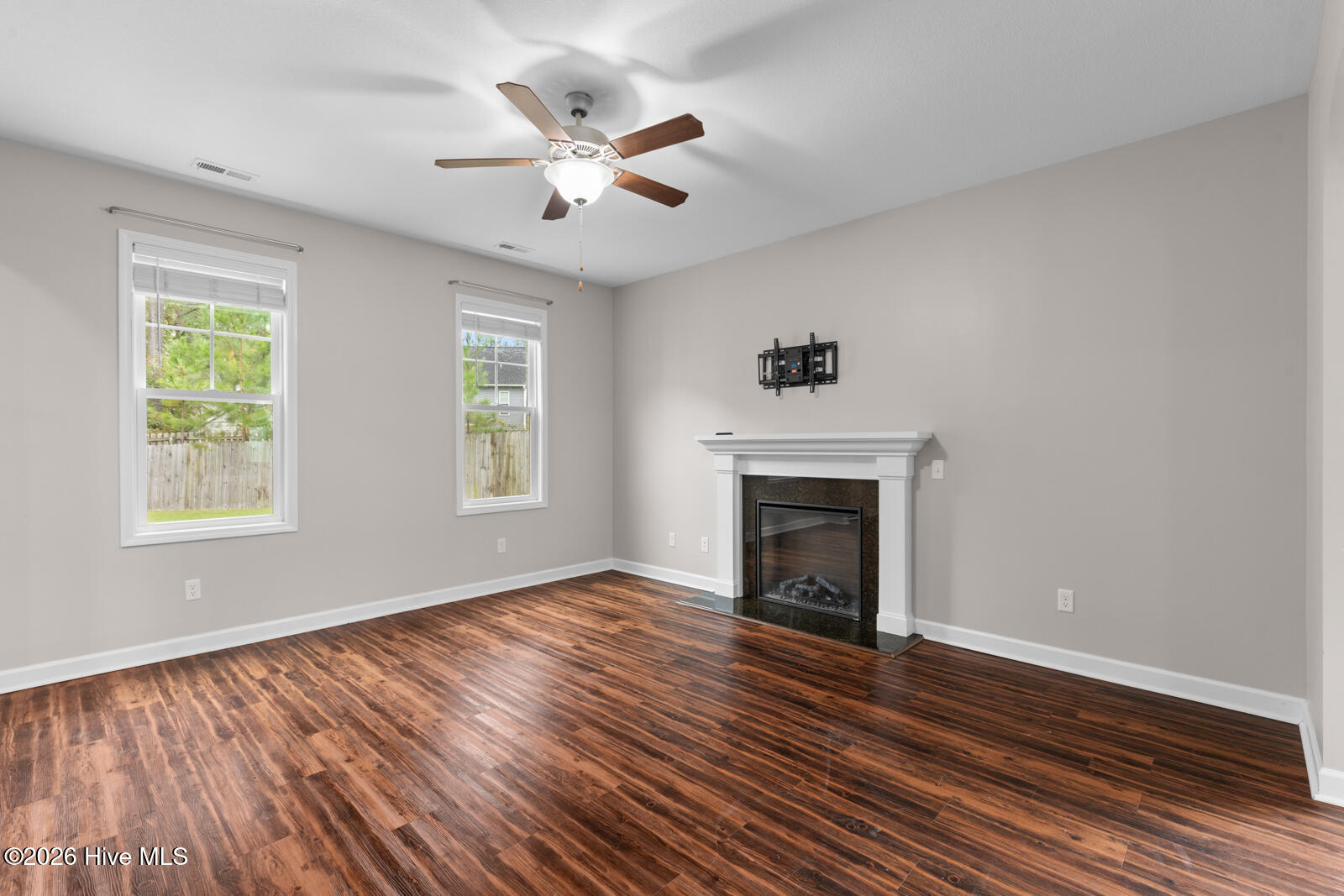 202 Seneca Court Property Photo 8