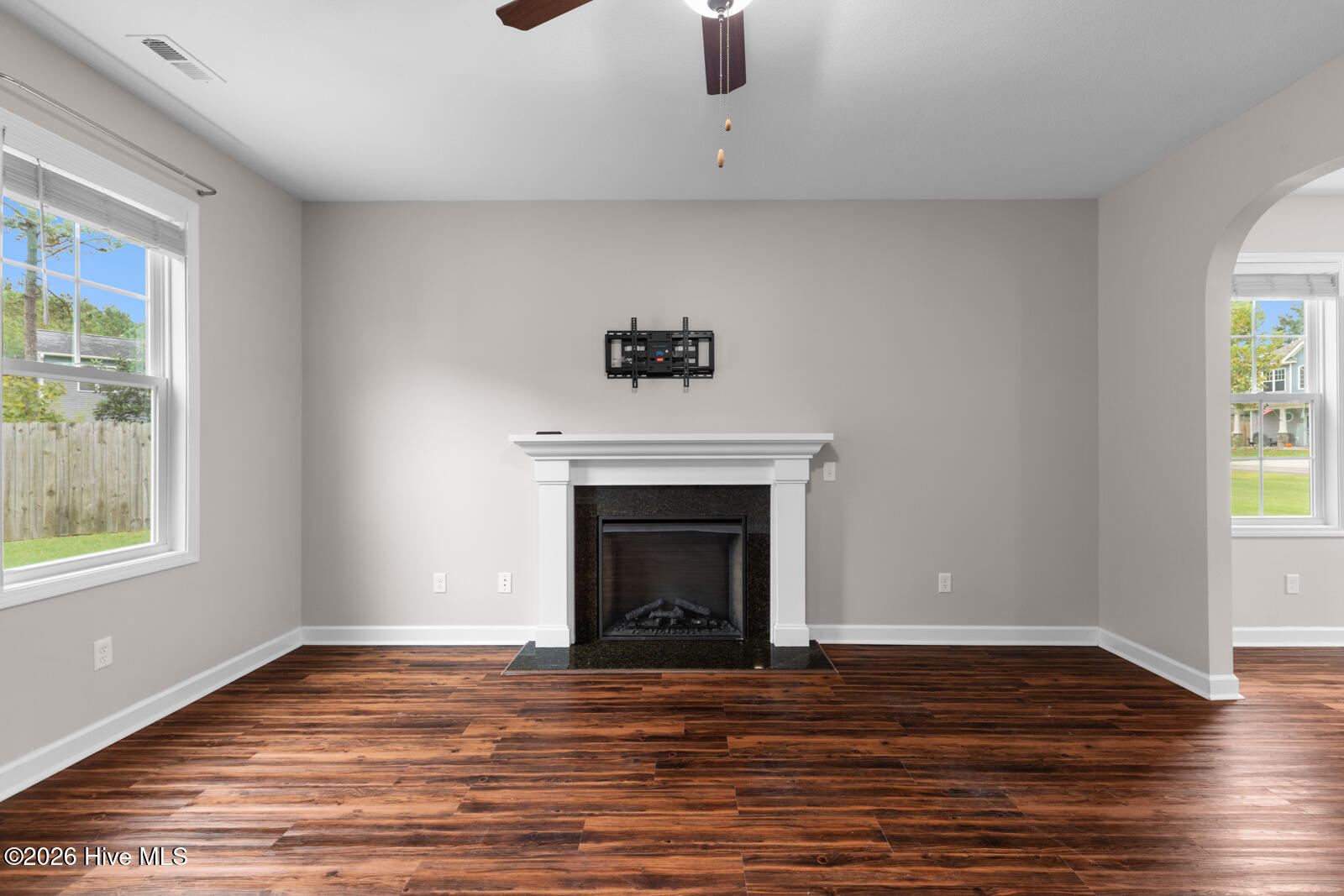 202 Seneca Court Property Photo 9