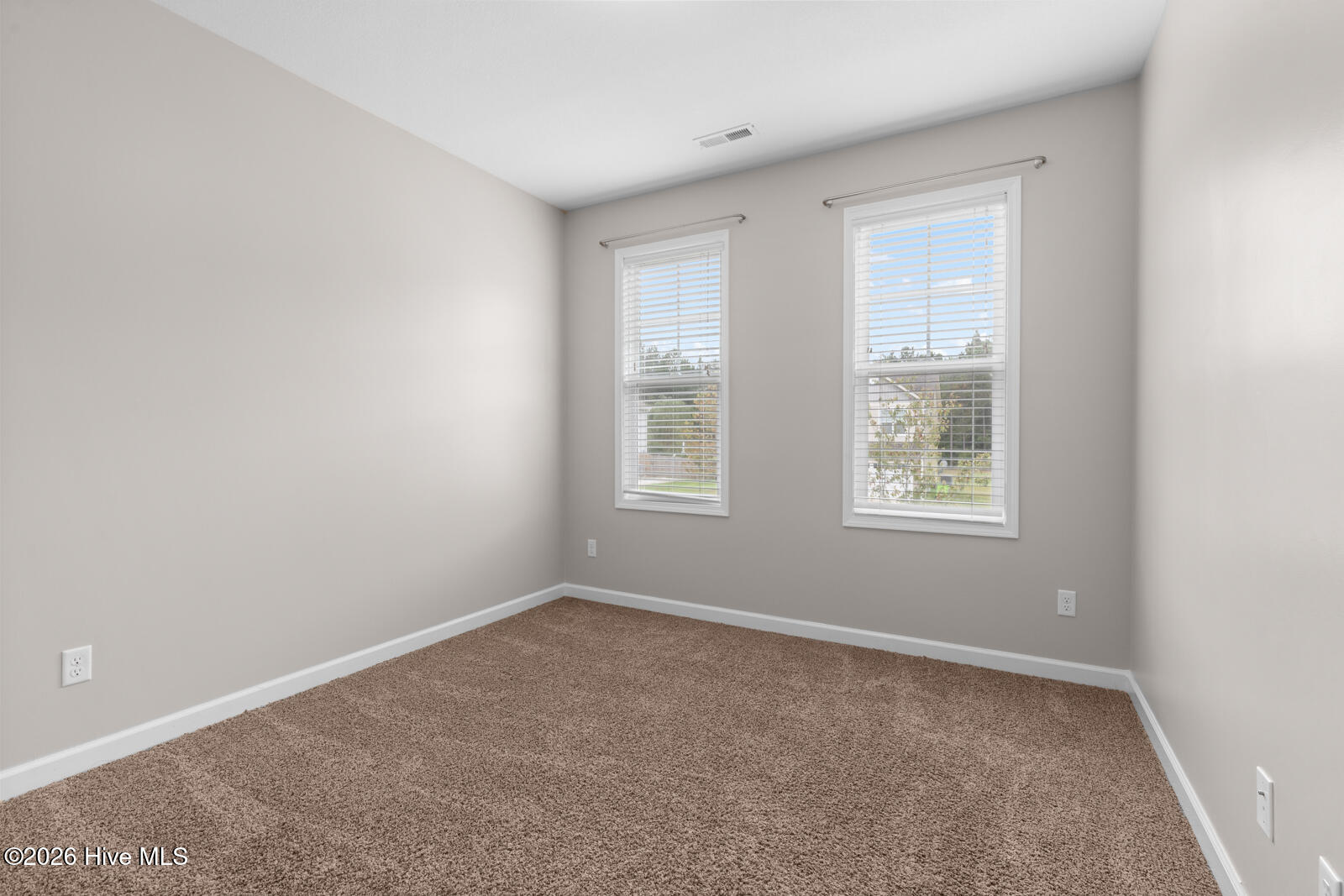 202 Seneca Court Property Photo 31